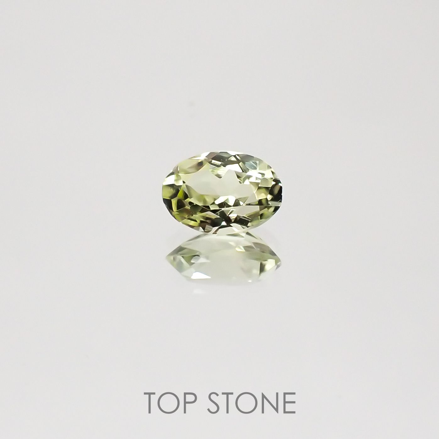 シリマナイト インド産 ルース 0.52ct[210610677]6×4.2mm前後