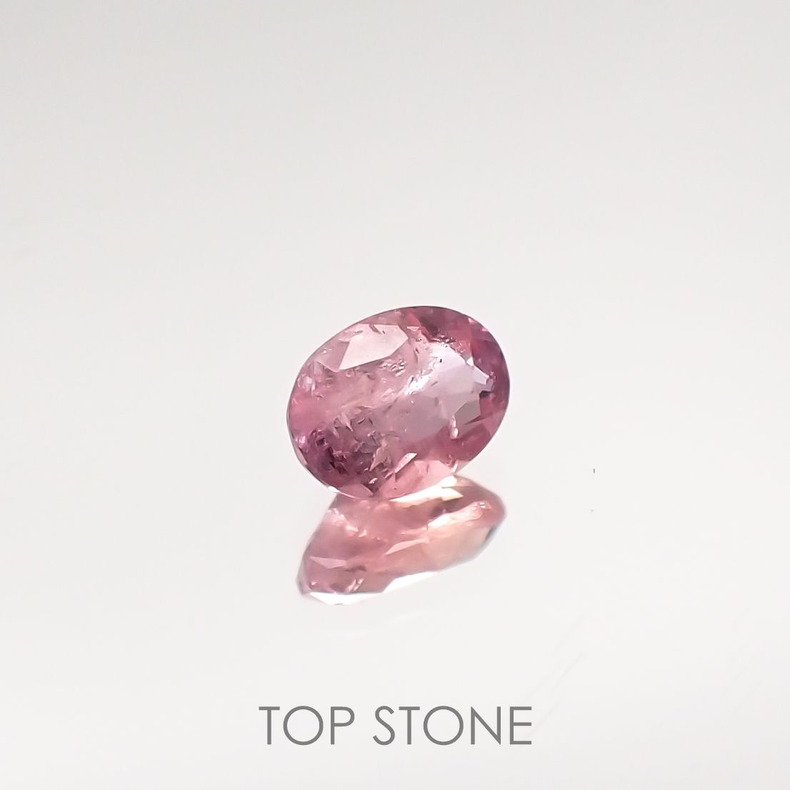 ペツォッタイト(ラズベリル)(宝石名ペツォッタイト) マダガスカル産 0.182ct ソ付(彩珠)[210711801]4×3mm前後
