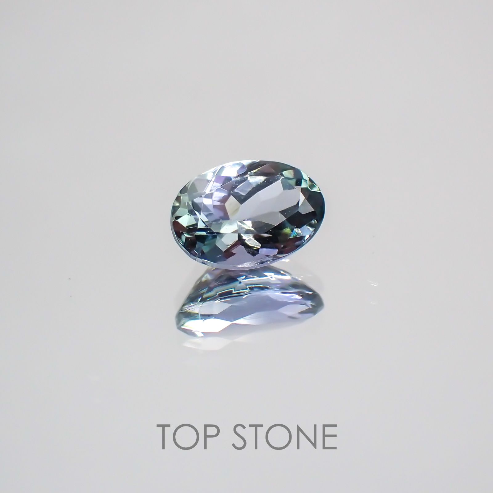 パーティーカラータンザナイト タンザニア産 ルース 0.87ct[210210052]6.8×4.8mm前後