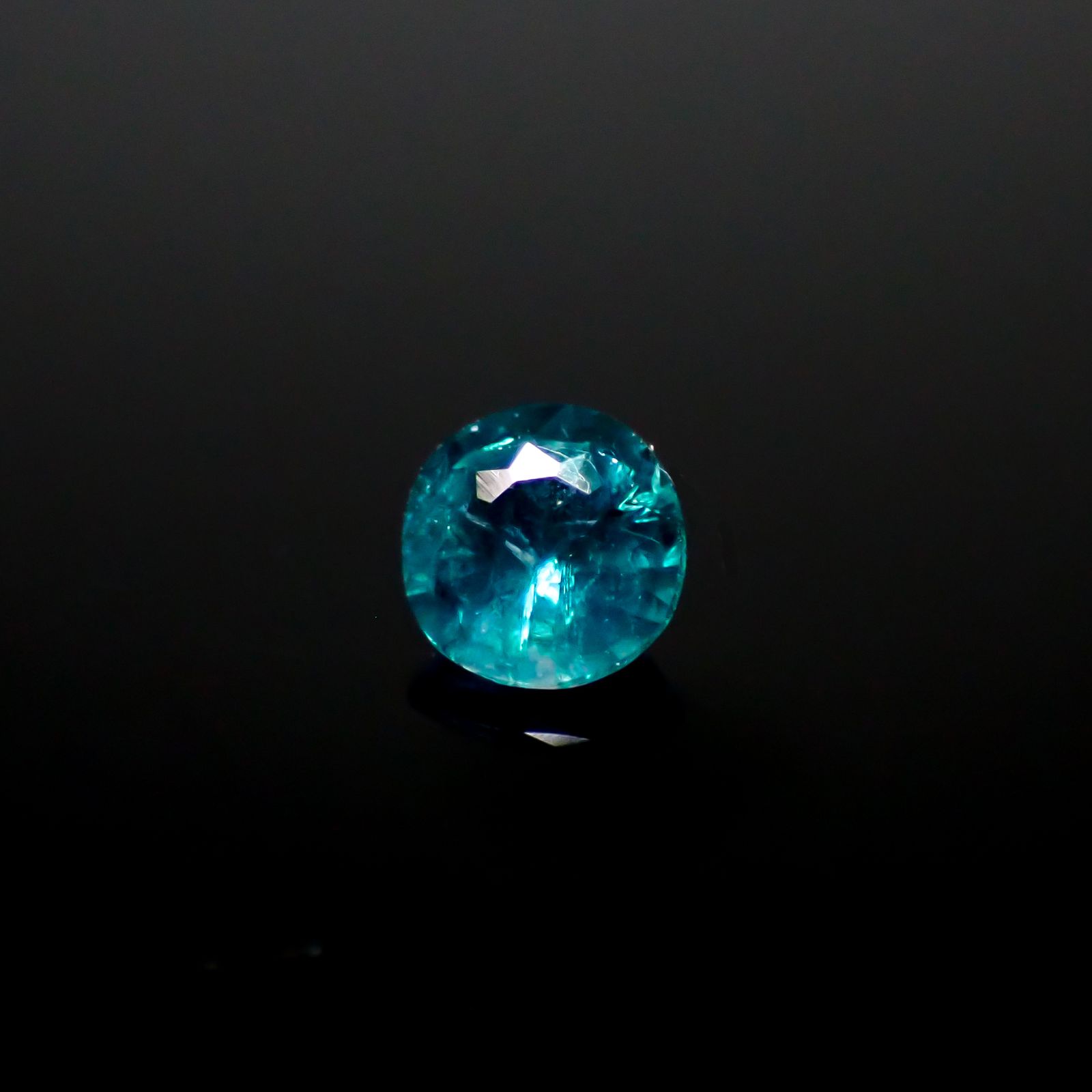 グランディディエライト(宝石名グランディディエライト)マダガスカル産 0.12ct 識別済[241229527]3.2x3.2mm前後