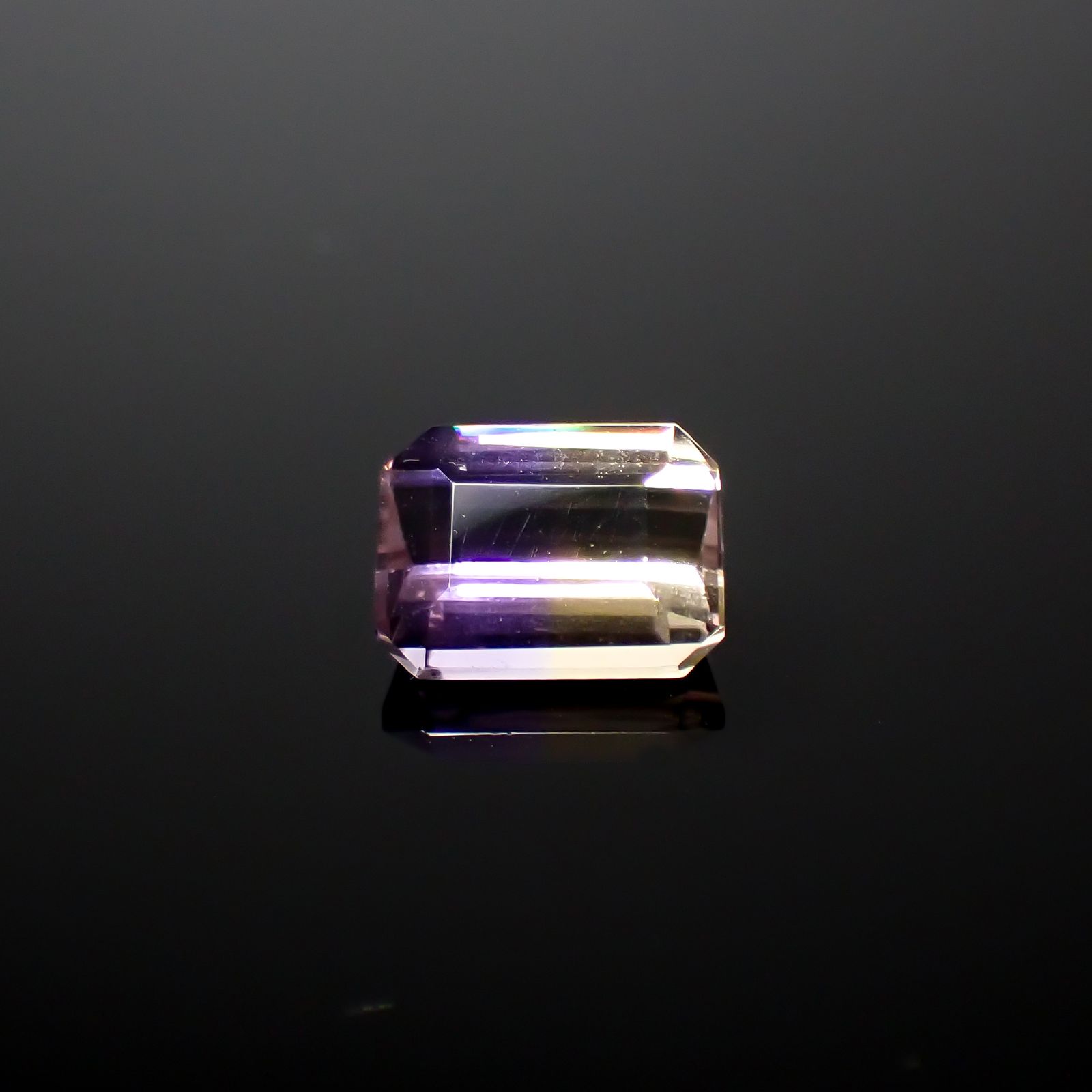 アメトリン ボリビア産 1.42ct[240928879]7.7x5.9mm前後