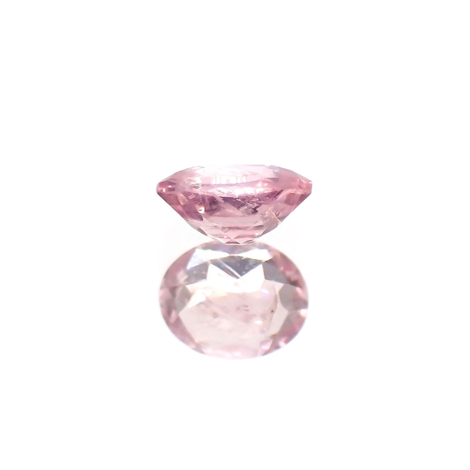 ペツォッタイト(宝石名ペツォッタイト)マダガスカル産 ソ付(彩珠) 0.352ct / 5x4mm前後 [260814339]