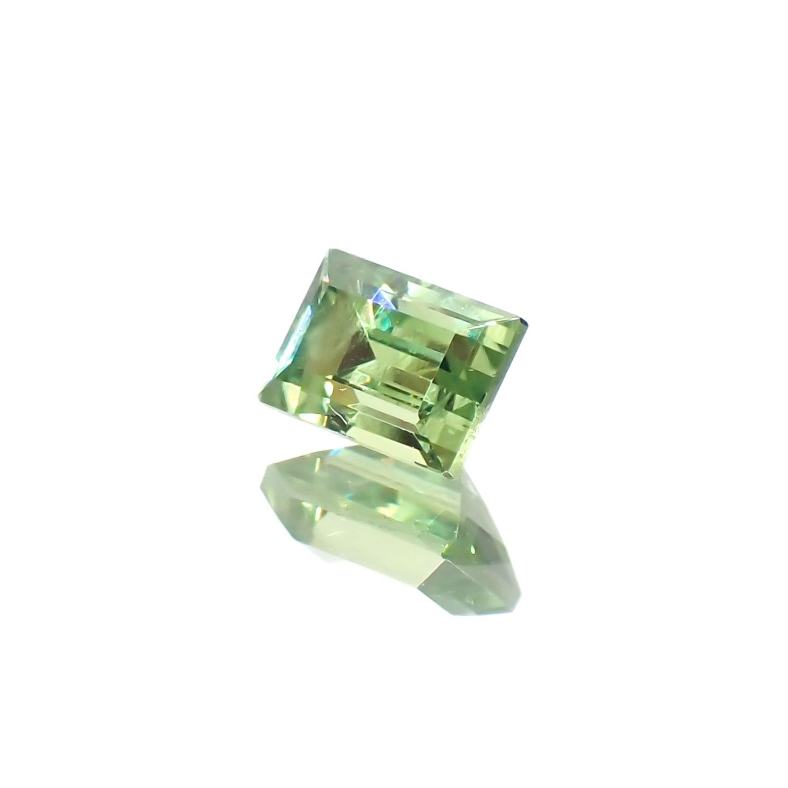 デマントイドガーネット ロシア産 0.23ct / 3.7x2.7mm前後 [260923656]