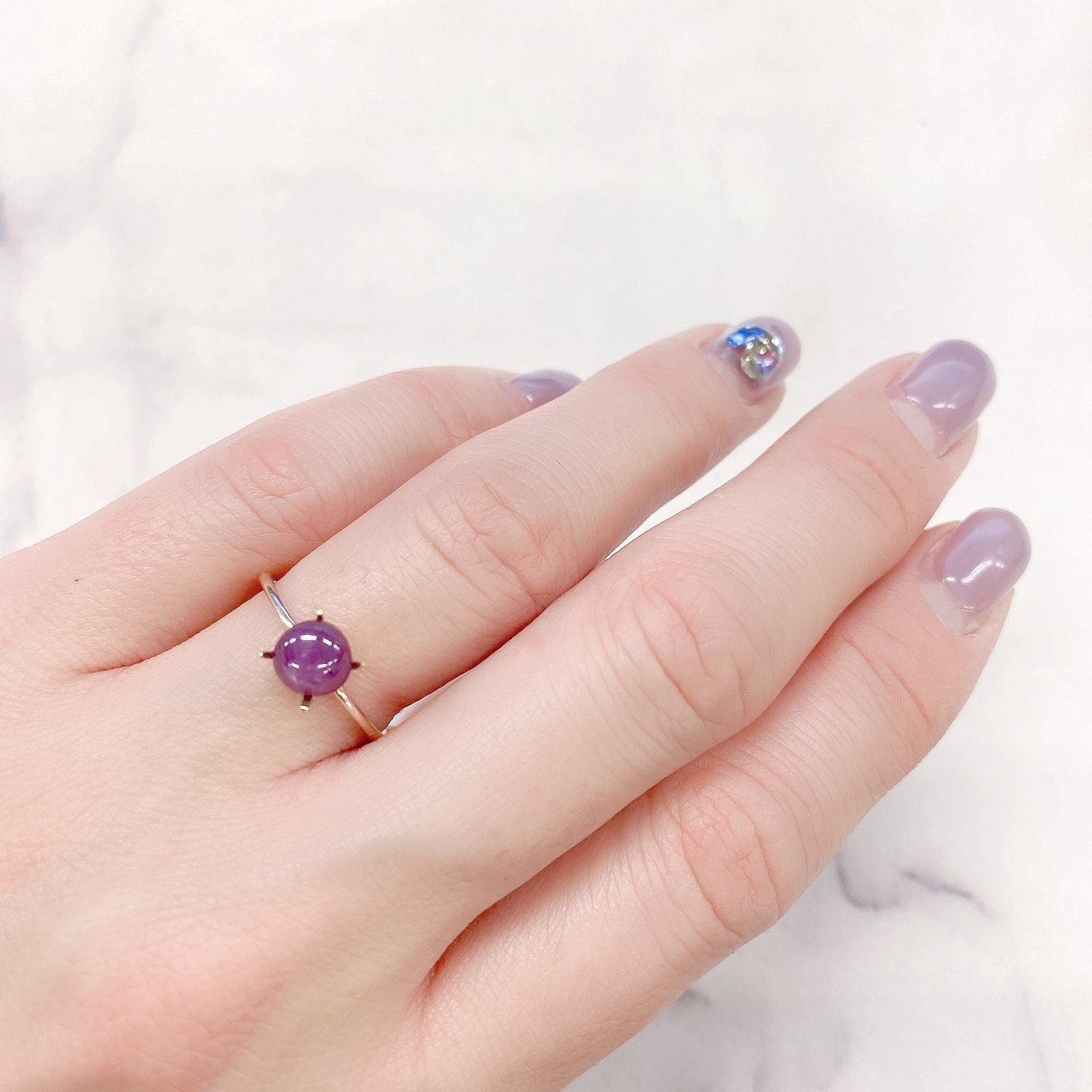 パープルスターサファイア(宝石名パープル・スター サファイア)インド産 1.78ct 識別済[230522217]6x5.9mm前後