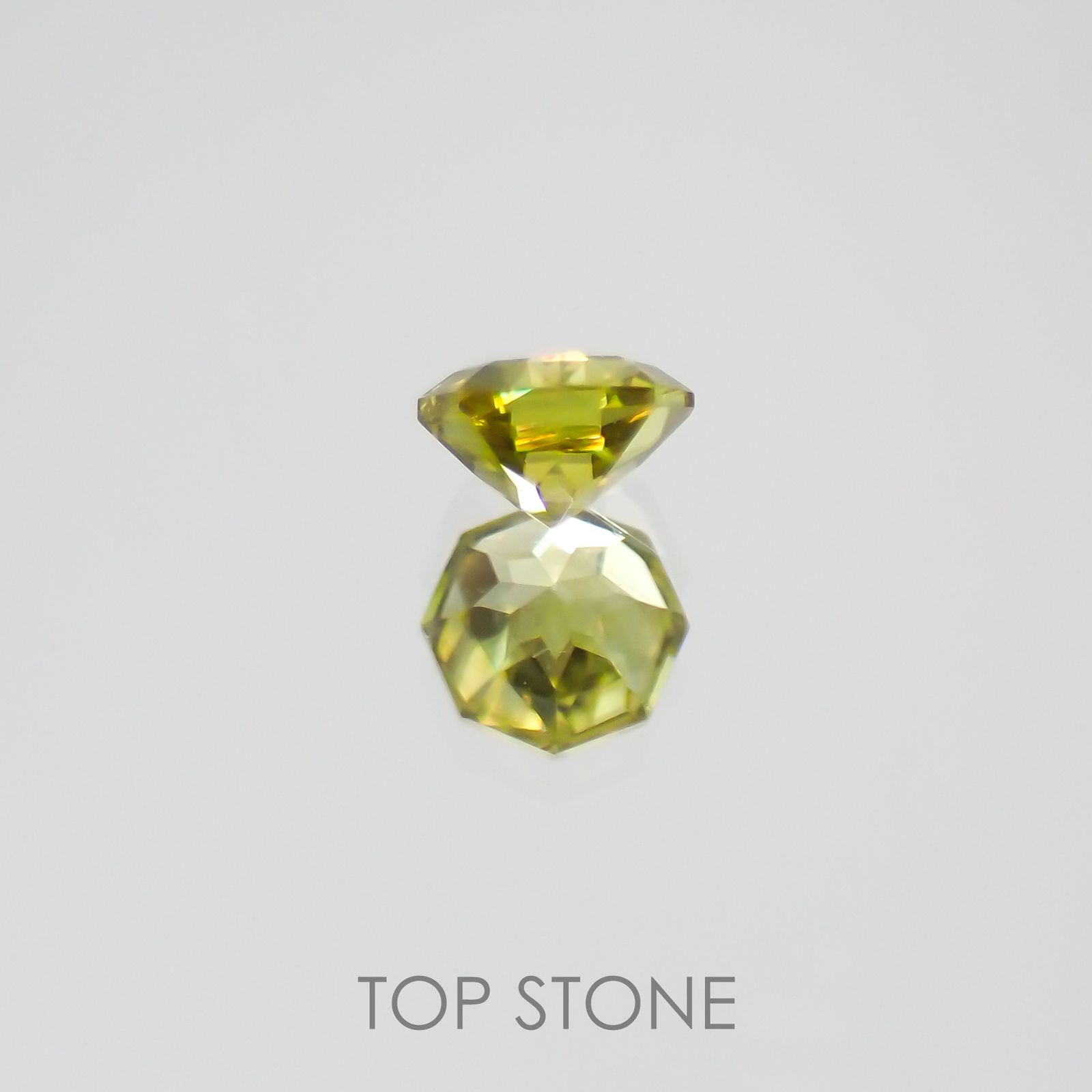 ◇オクタゴンカット◇スフェーン マダガスカル産 ルース 0.12ct[210610961]2.8×2.9mm前後