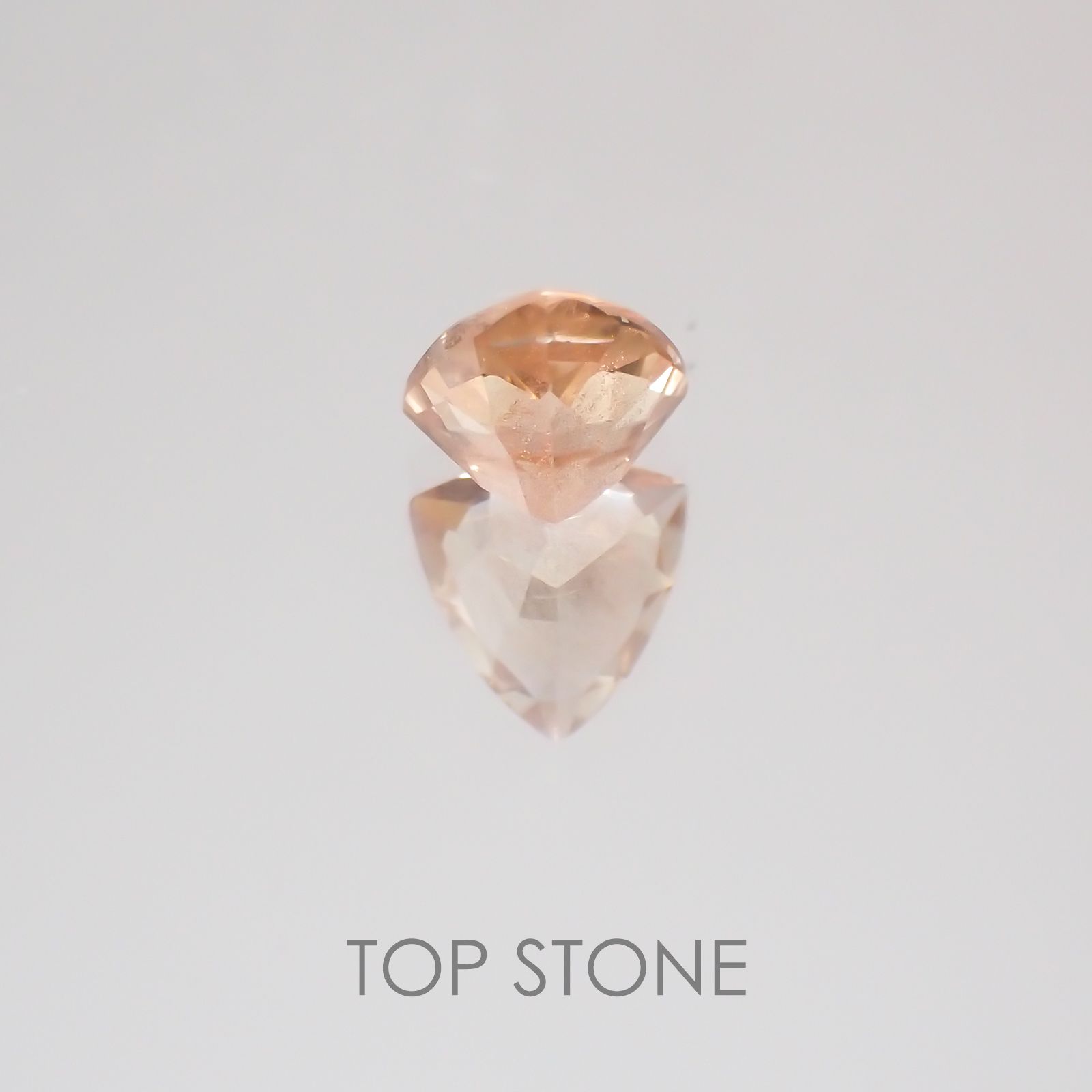 オレゴンサンストーン アメリカ産 ルース 0.44ct[21018943]5.1×5.1mm前後