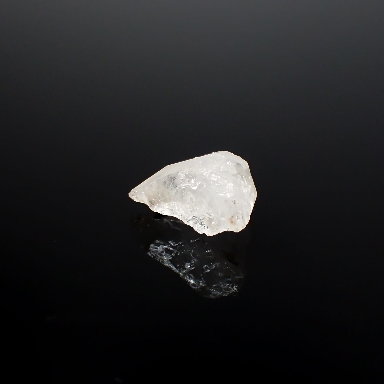 フェナカイト 原石 ウクライナ産 5.45ct[231225113]13.6x9.7mm前後