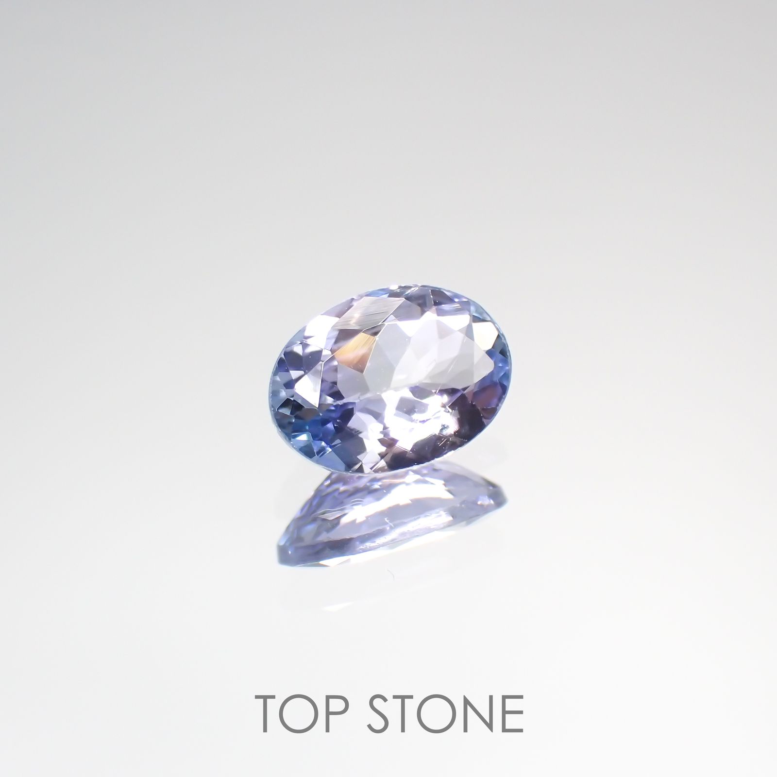 バイカラータンザナイト(ゾイサイト) タンザニア産 ルース 0.74ct[210812642]7.2×5.1mm前後