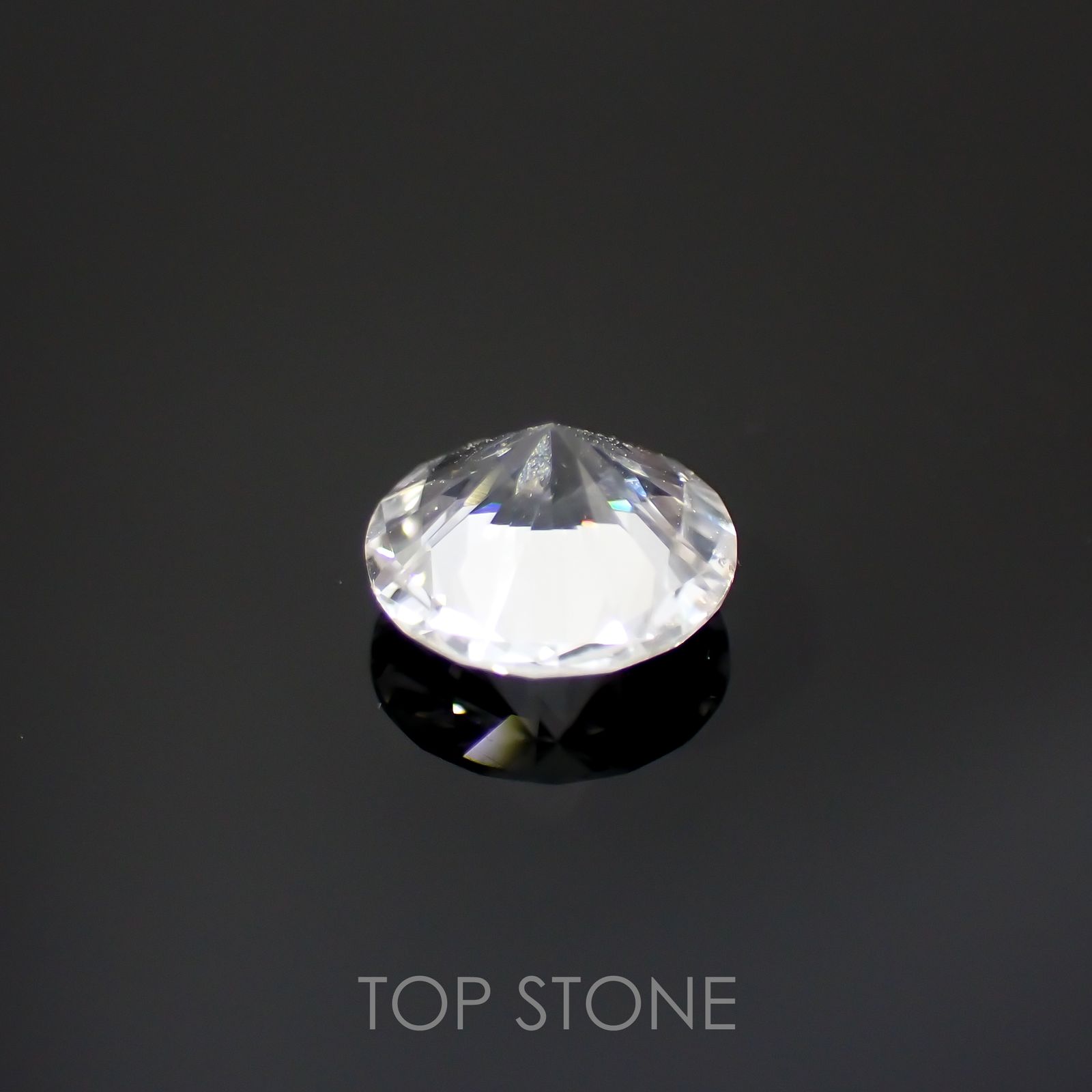フェナカイト(宝石名フェナカイト)ブラジル産 0.83ct 識別済[220115166]6.5x6.5mm前後