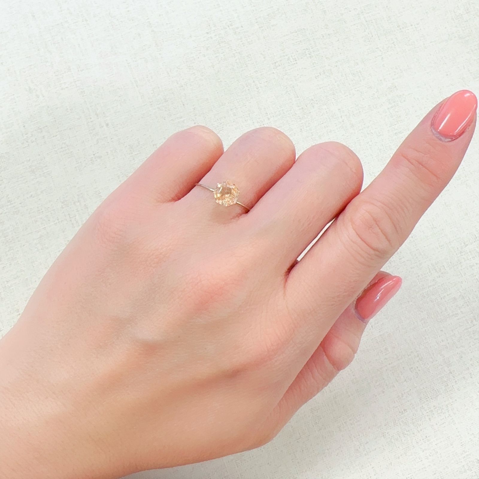 ◇オクタゴンカット◇イリュージョンサンストーン タンザニア産 0.88ct[230320950]6.5x6.4mm前後