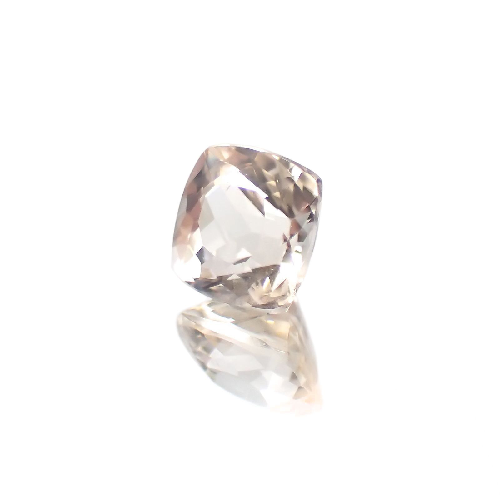 ゴールデンフェナカイト(宝石名ライトイエロー・フェナカイト)ブラジル産 1.128ct ソ付(彩珠)[241018576]6.2x6.1mm前後