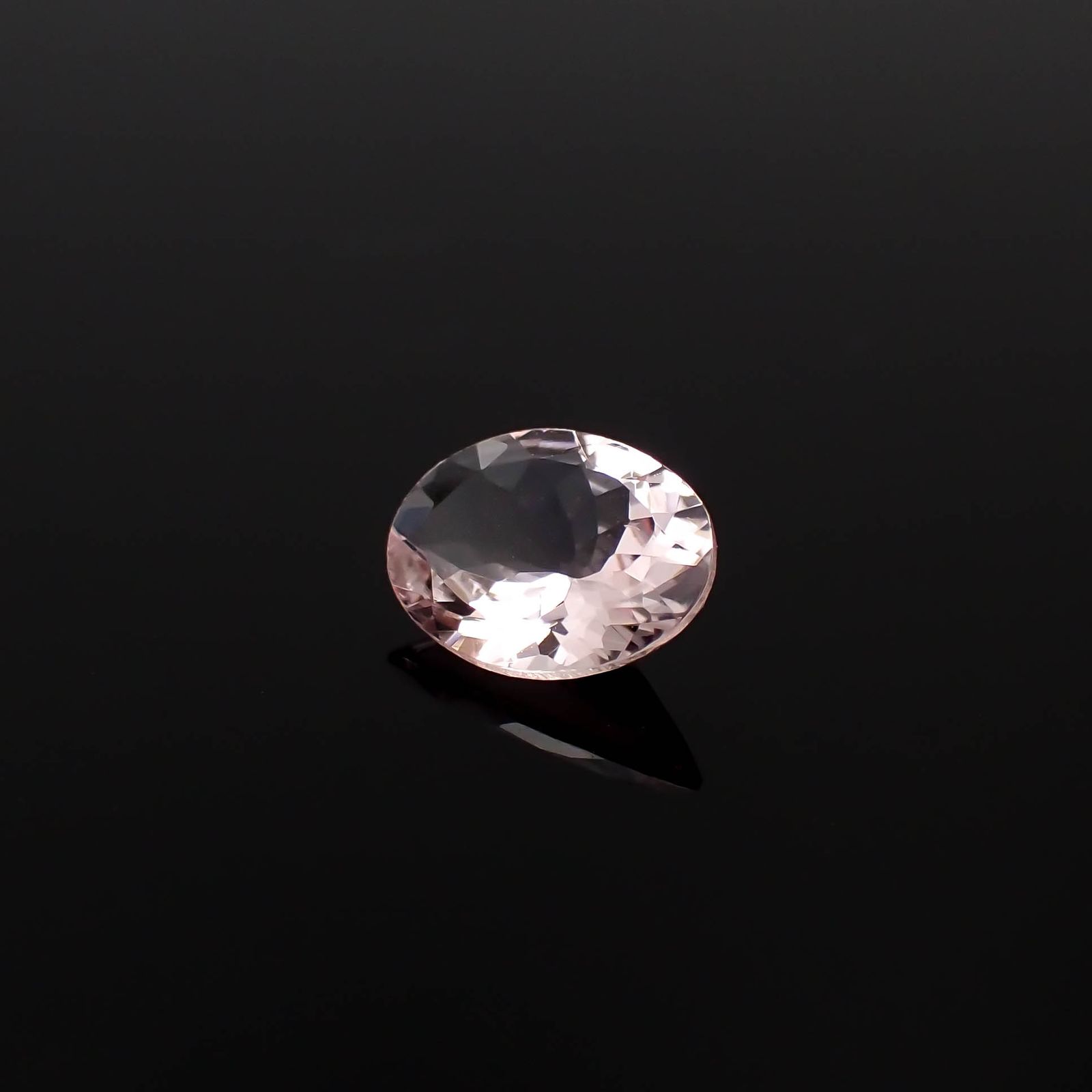 モルガナイト ブラジル産 0.79ct[240326772]7.9x6mm前後