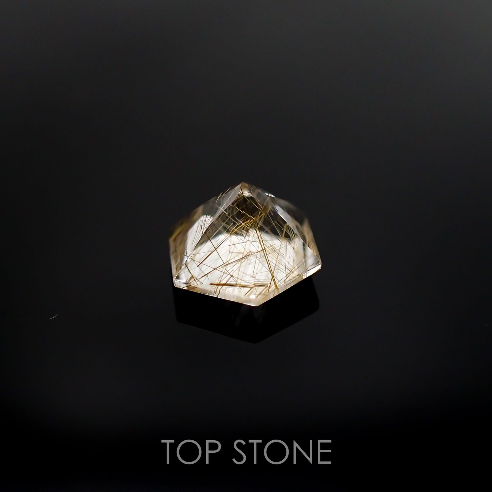◇ヘキサゴンカット◇ルチルクォーツSA ブラジル産 ルース 0.88ct[210511013]6.1×6mm前後