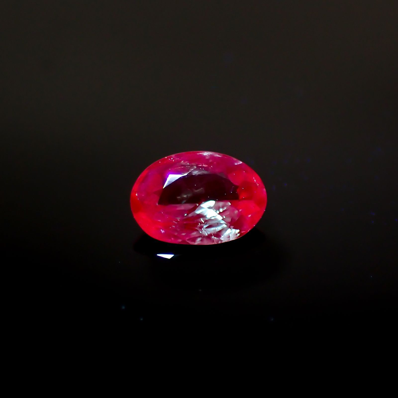 アレキサンドライト(宝石名アレキサンドライト)ブラジル産 0.24ct 識別済[220717142]4.9x3.4mm前後