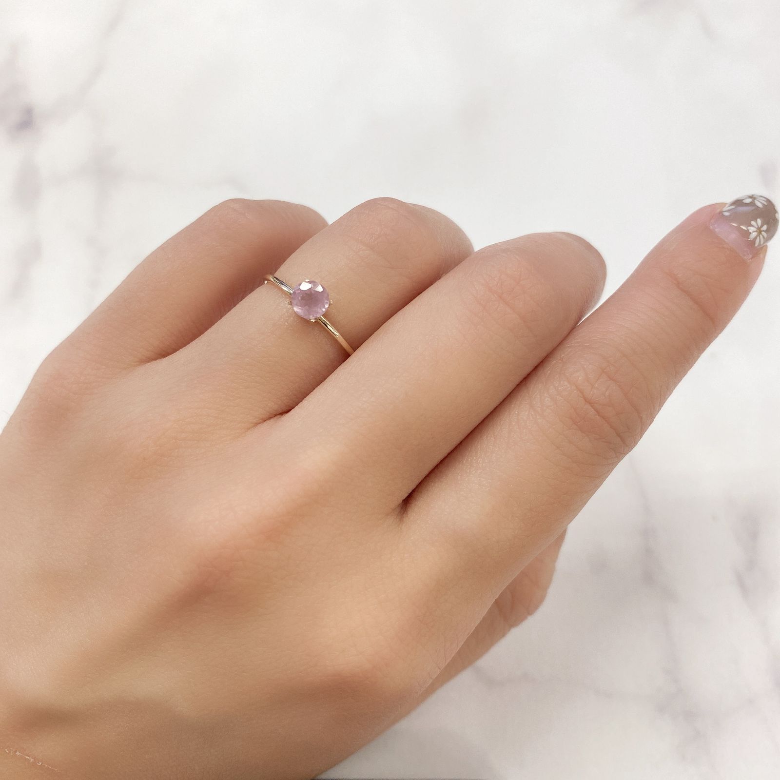 シルキーピンクスピネル タンザニア産 ルース 0.47ct[210812908]4.8×4.7mm前後