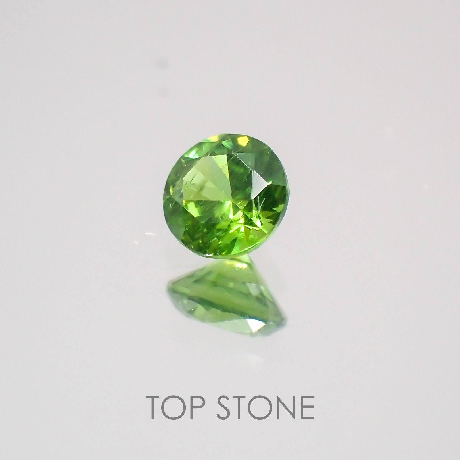 デマントイドガーネット(宝石名デマントイド・ガーネット) ロシア産 0.12ct 識別済[20063040]2.8×2.8mm前後