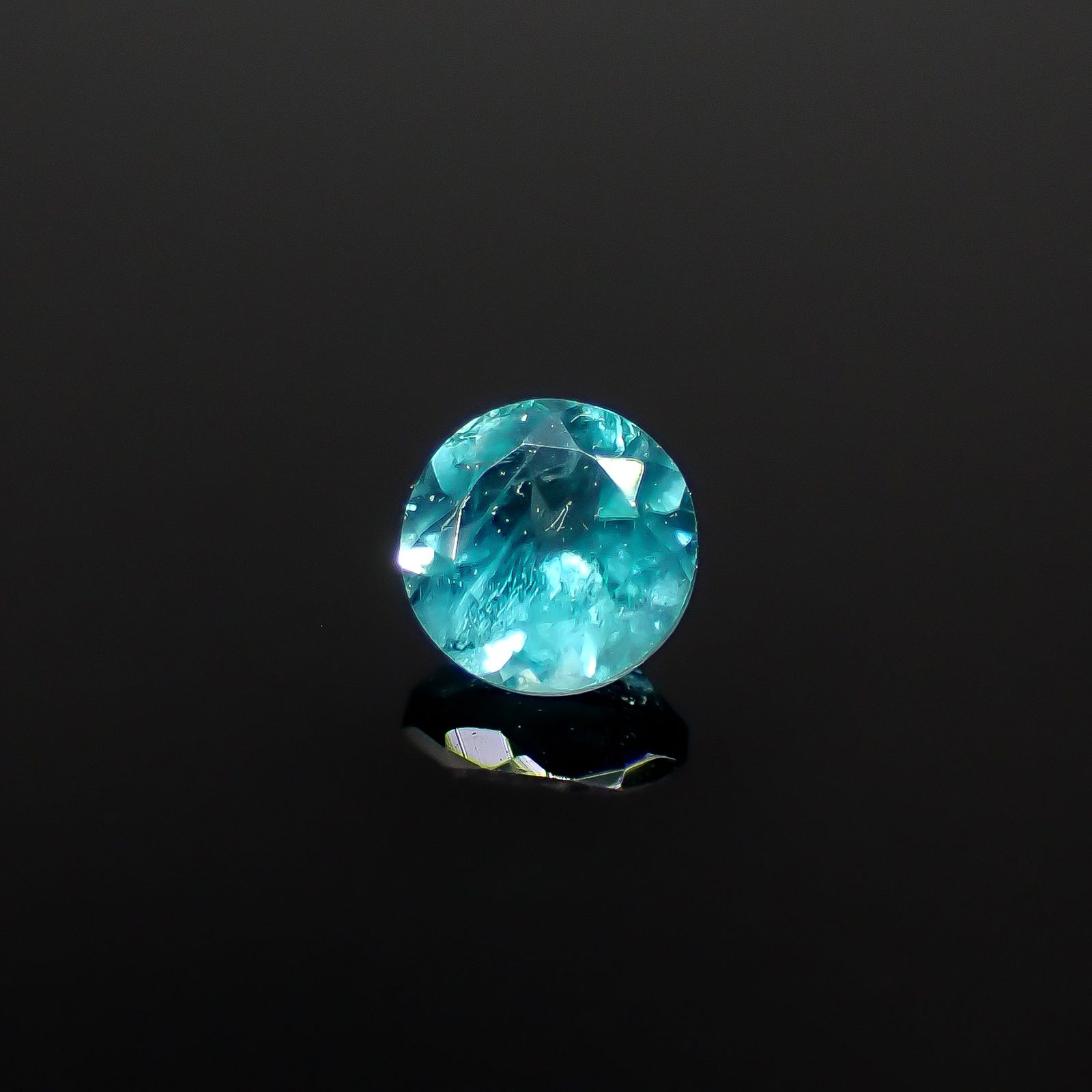グランディディエライト マダガスカル産 0.18ct [250730677]3.5x3.5mm前後
