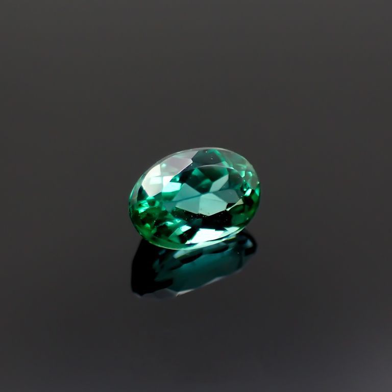 パライバトルマリン(宝石名トルマリン/別名パライバ・トルマリン)ブラジル・パライバ州バターリャ鉱山産 0.33ct GIA鑑付[221018798]4.9x3.3mm前後