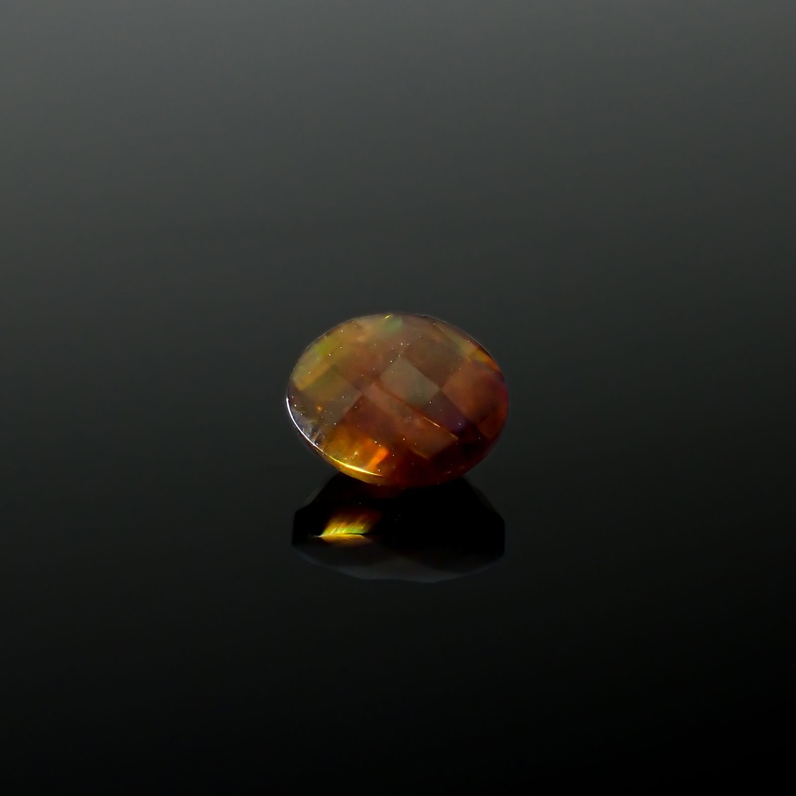 ◇チェッカーカット◇レインボーガーネット 日本・奈良県産 1.29ct