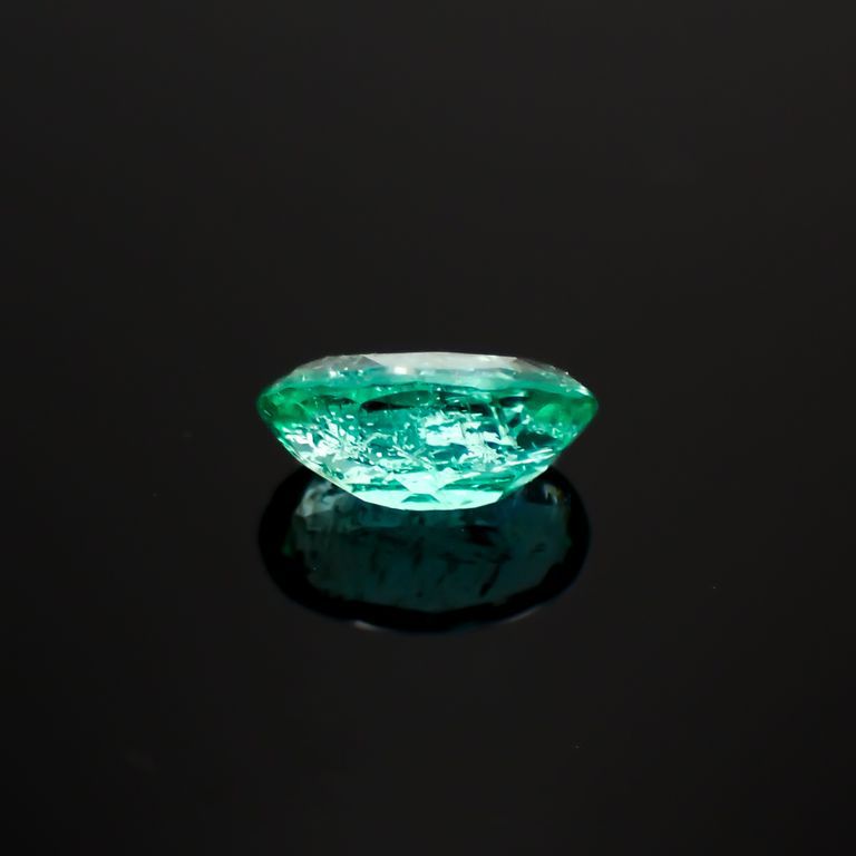 パライバトルマリン(宝石名トルマリン/別名パライバ・トルマリン)ブラジル・キントス鉱山産 0.254ct ソ付(宝貴協)[221018733]5.1x3.1mm前後