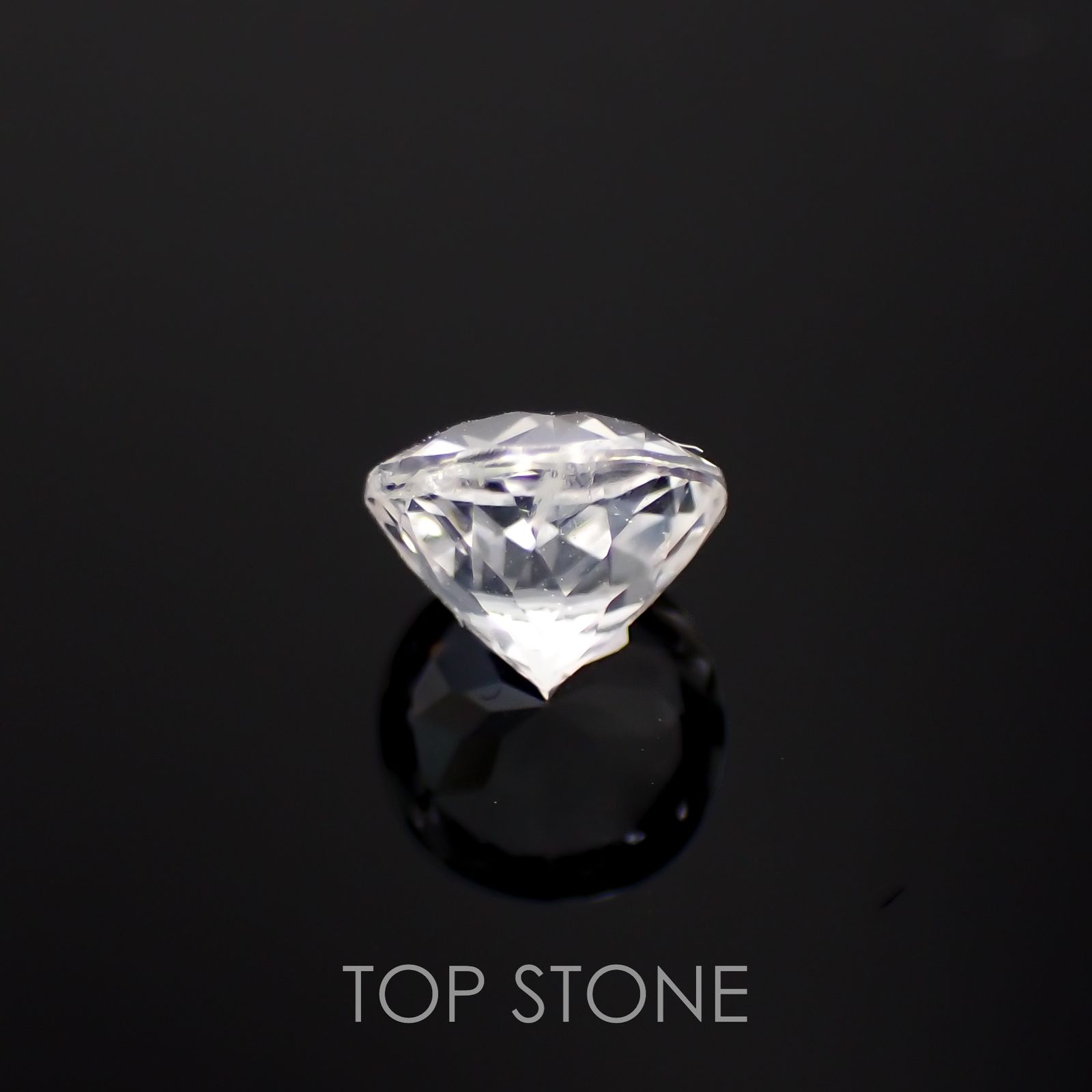 フェナカイト(宝石名フェナカイト)マダガスカル/ブラジル産 0.75ct 識別済[221119135]5.8x5.6mm前後