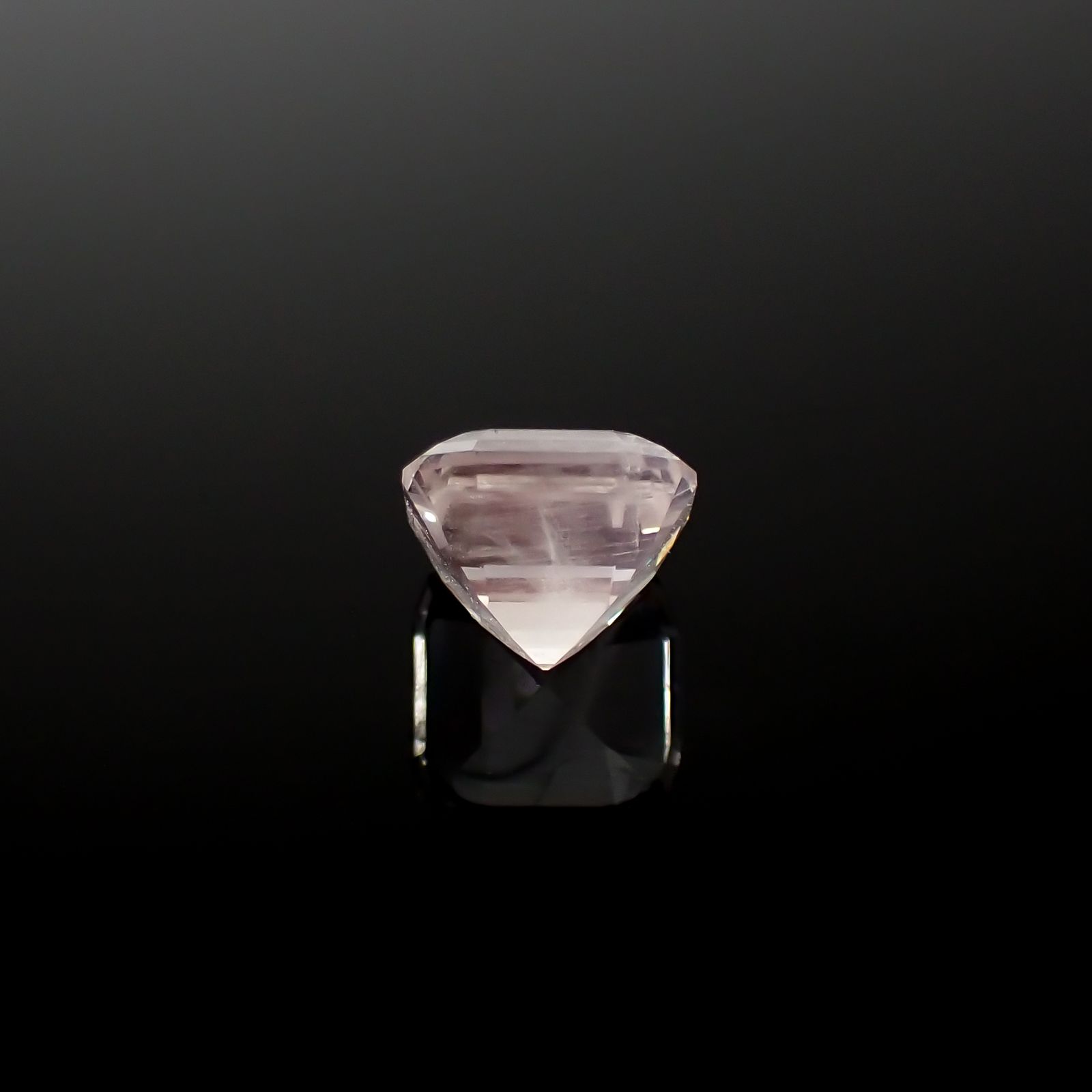 ◇カスタムカット◇ピンクエンジェルラダー マダガスカル産 2.69ct[240125435]8.3x8.1mm前後