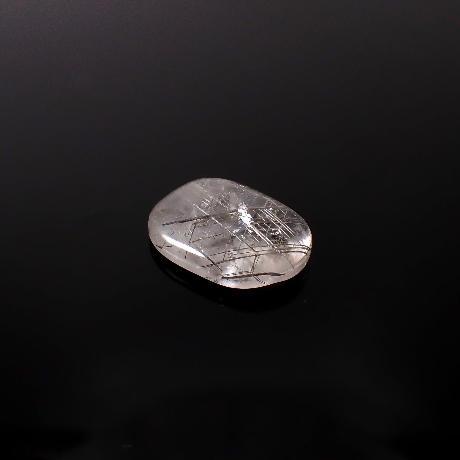 シルバールチルクォーツ ブラジル産 19.72ct / 22.4x16.2mm前後 [260131594]