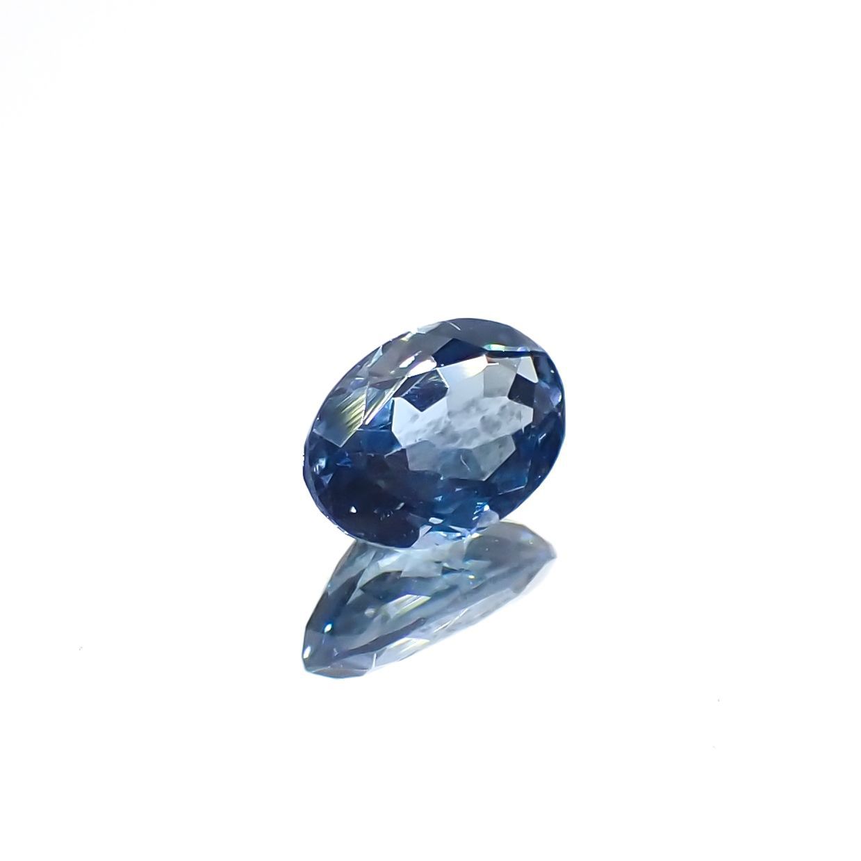 アクアマリン ナイジェリア産 0.38ct[230220740]6x3.9mm前後