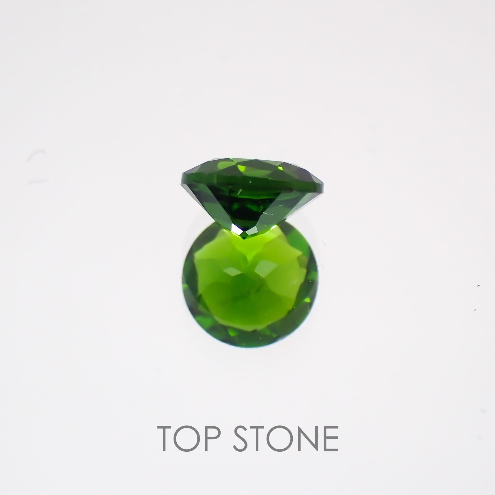 クロムダイオプサイド(宝石名クロム・ダイオプサイド) ロシア産 0.48ct 識別済[21079934]5.1×5.1mm前後
