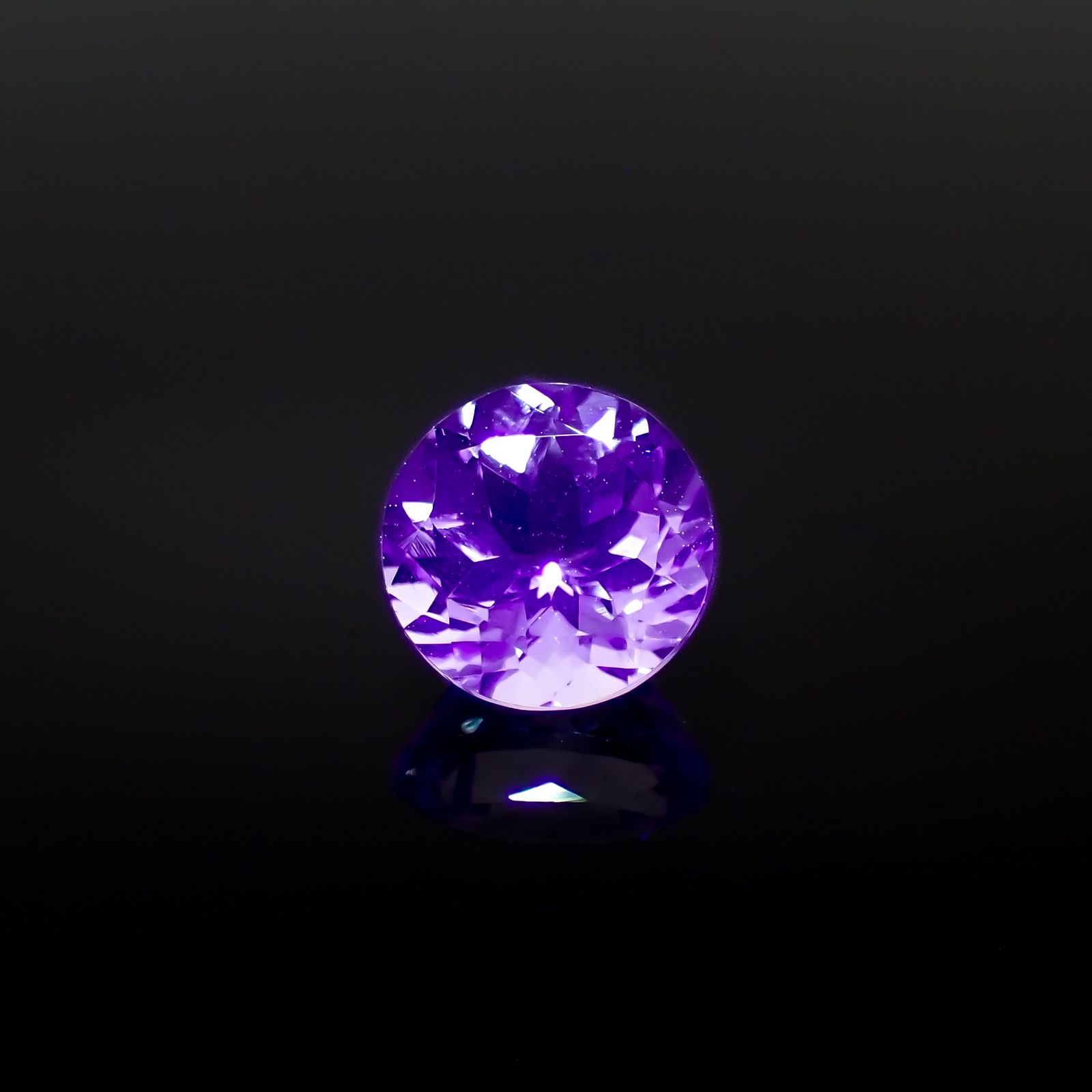 イエロースキャポライト フルオレッセンス(宝石名スキャポライト)タンザニア産 1.16ct 識別済[230722654]6.8x6.8mm前後