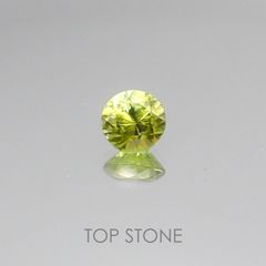 スフェーン(宝石名スフェーン) マダガスカル産 0.57ct 識別済[20073869]5.1×5..1mm前後