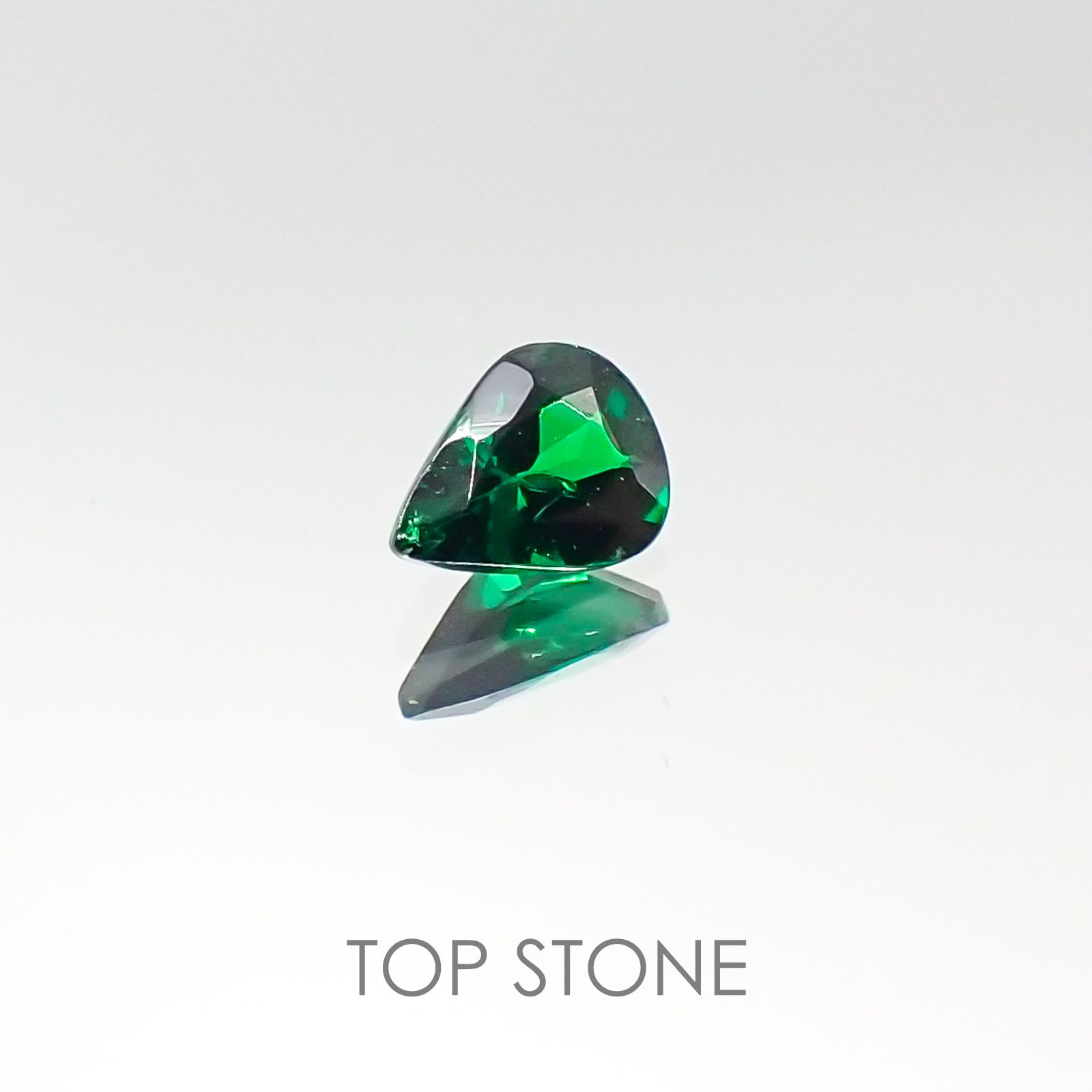 ツァボライト タンザニア産 ルース 0.2ct[20095715]4.6×3.4mm前後