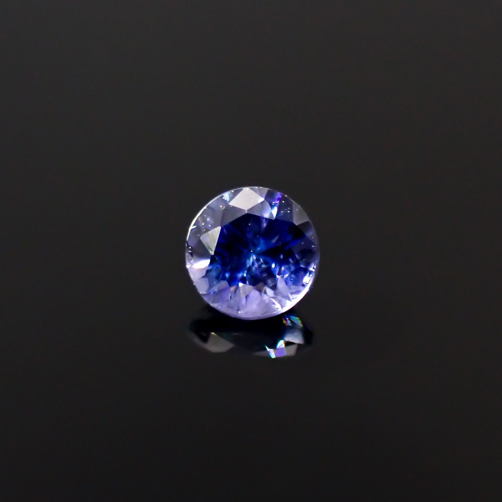 ベニトアイト アメリカ・カリフォルニア州産 0.10ct[240527390]2.7x2.7mm前後