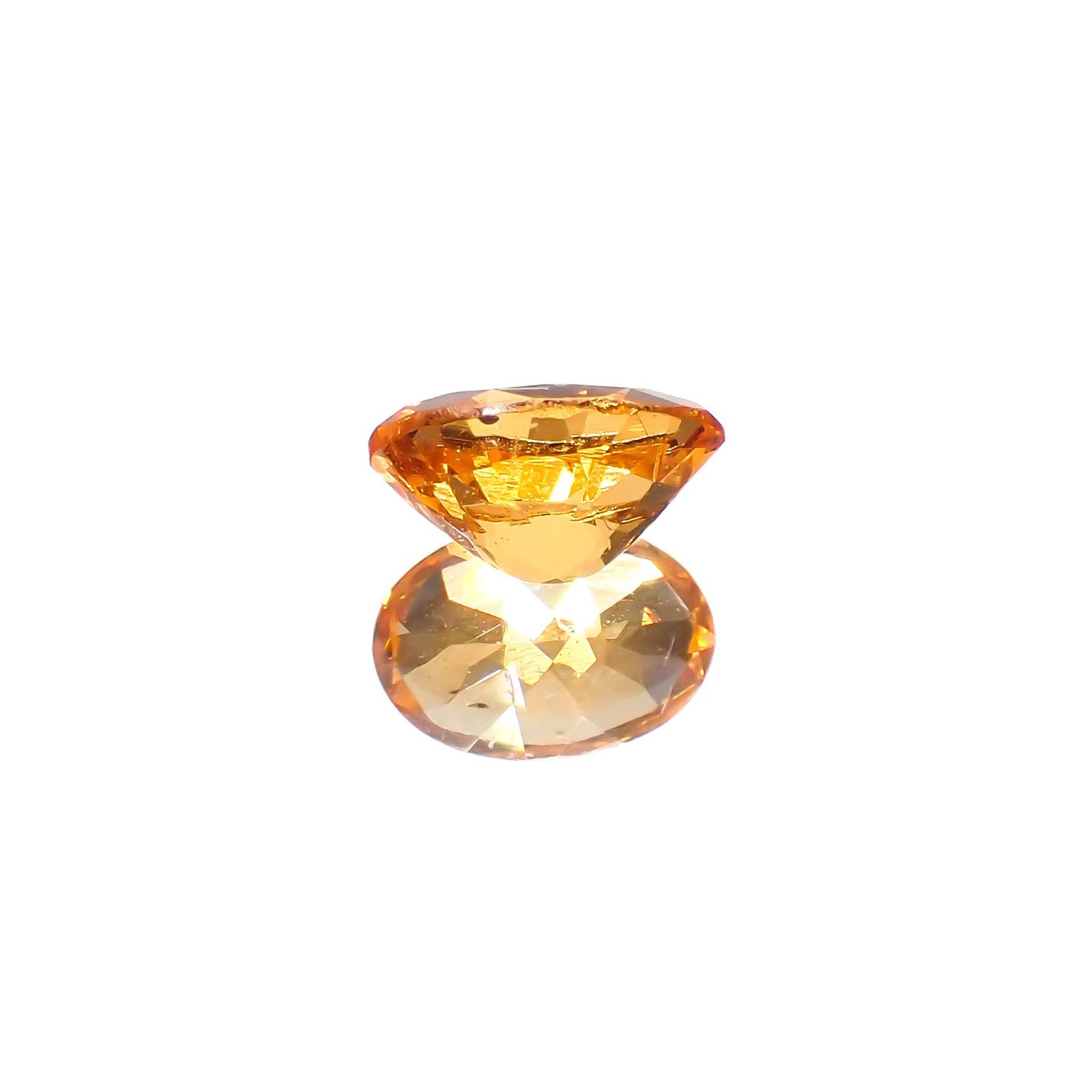 スペサルティンガーネット マンダリンオレンジカラー(宝石名ガーネット)ナイジェリア産 0.72ct 識別済[230923391]6.4x4.3mm前後