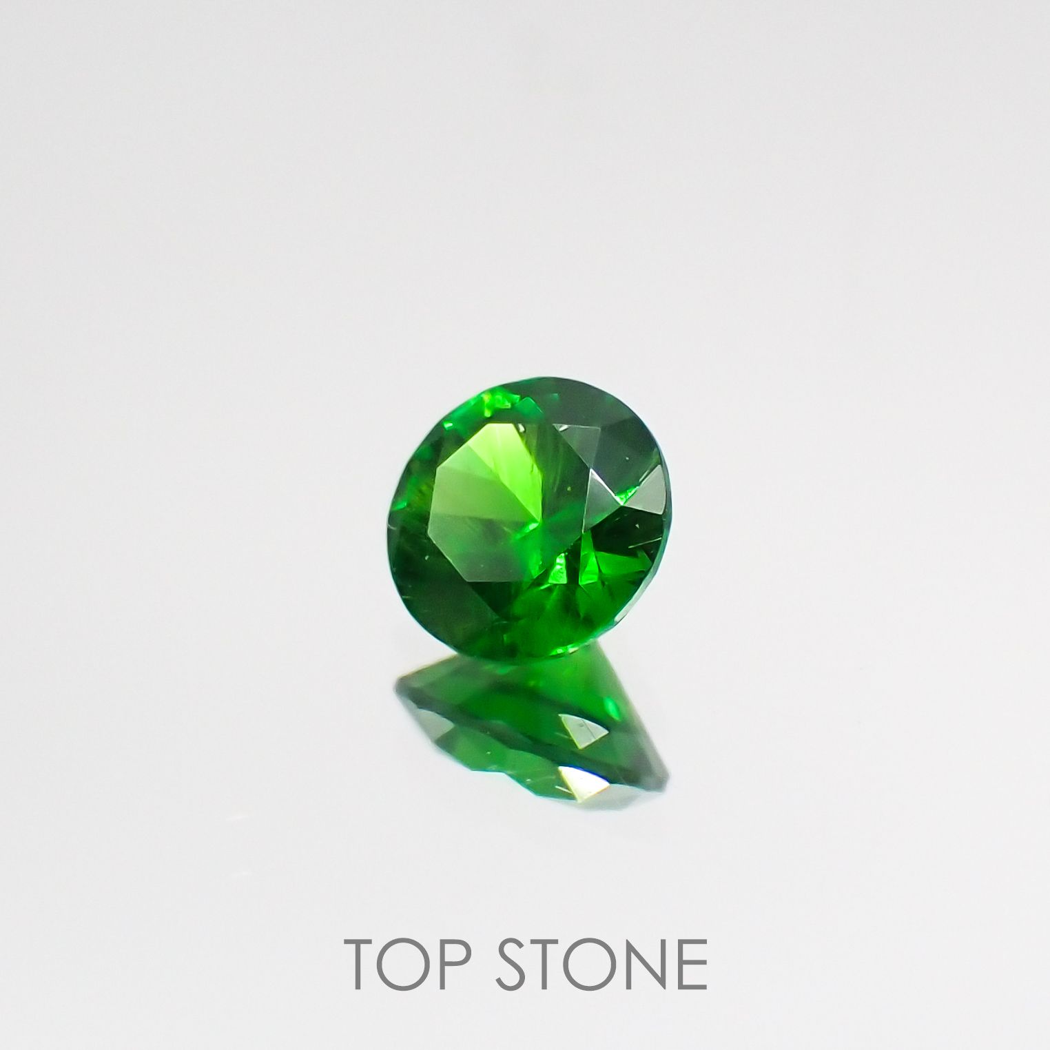 デマントイドガーネット(宝石名デマントイド・ガーネット) ロシア産 0.199ct ソ付(彩珠)[210711586]3.5×3.5mm前後