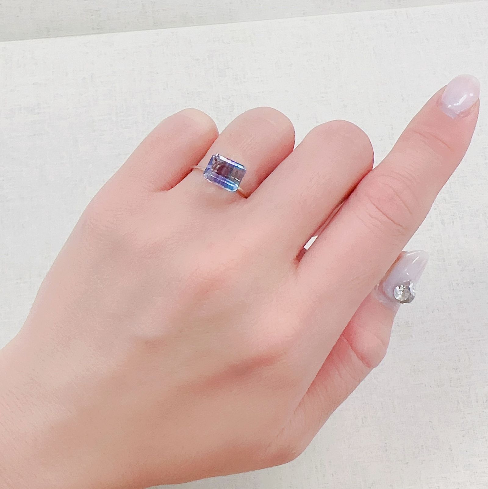 パーティカラーフローライト ブラジル産 2.94ct[230421755]8.8x6.9mm前後