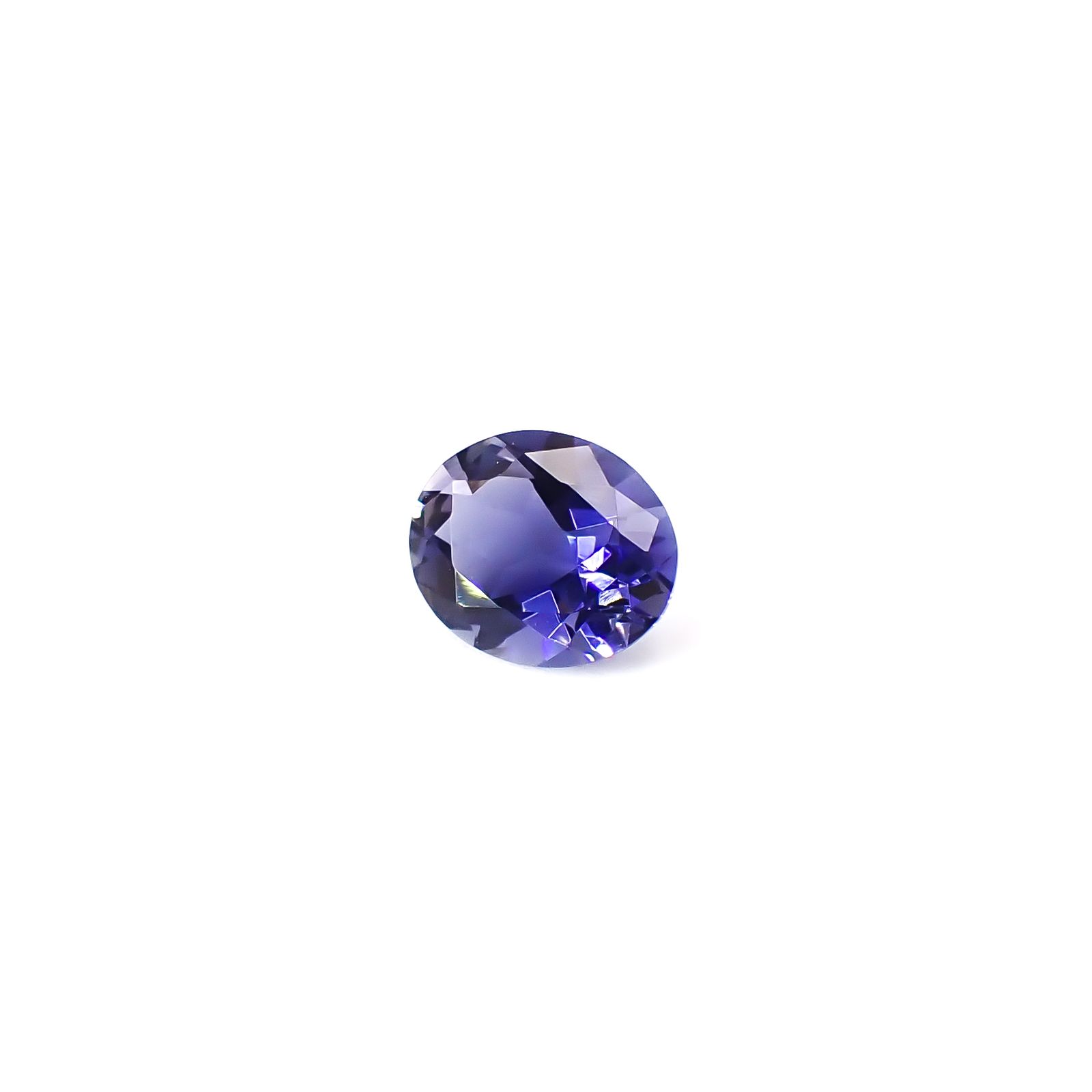 アイオライト タンザニア産 2.60ct / 11x8.9mm前後 [260231741]