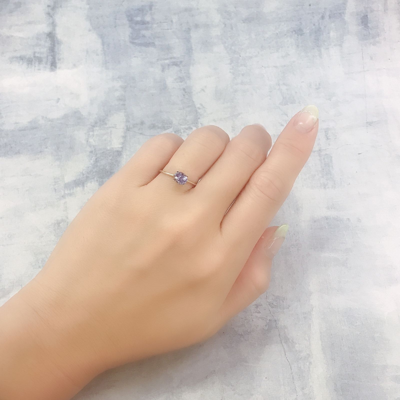 ラベンダーサファイア(宝石名サファイア)スリランカ/マダガスカル産 0.72ct 識別済[220817462]6.1x4.9mm前後
