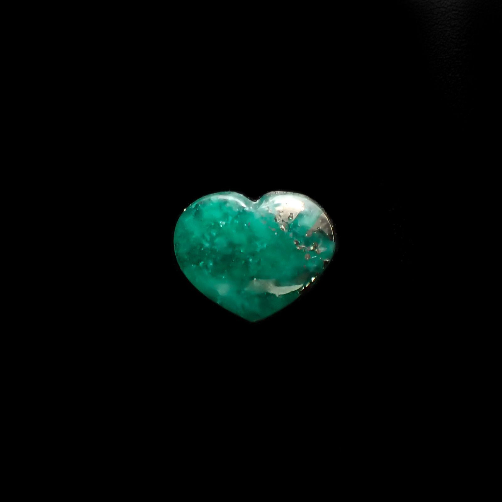 パイライトインエメラルド(宝石名パイライトインエメラルド) コロンビア・チボール鉱山産 2.996ct 彩珠鑑付[250711508]10.5×12.9mm前後