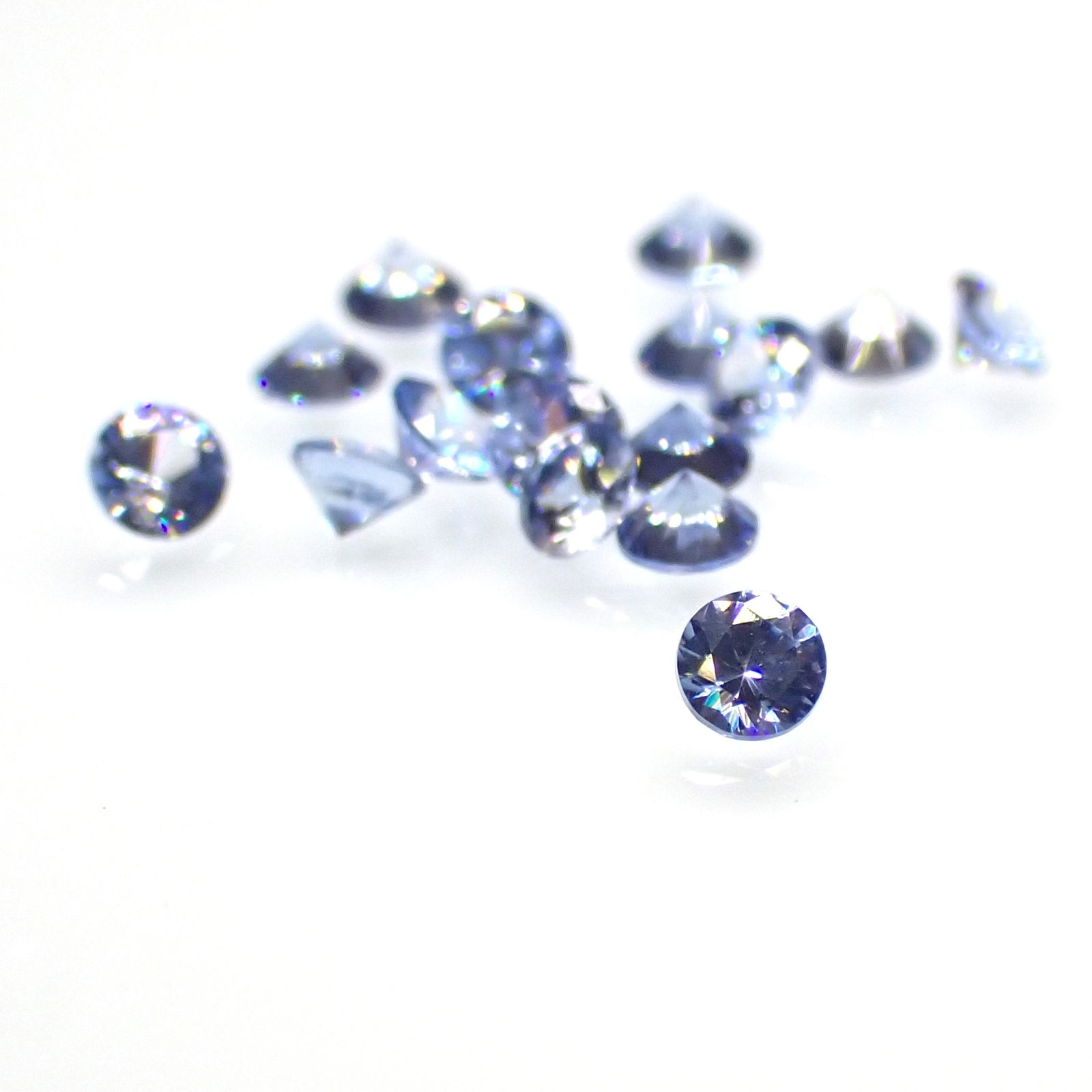 ◆ランダムセレクト-Limited edition-◆<先着16個>ベニトアイト アメリカ・カリフォルニア州産 約0.03ct[230622337]2x2mm前後
