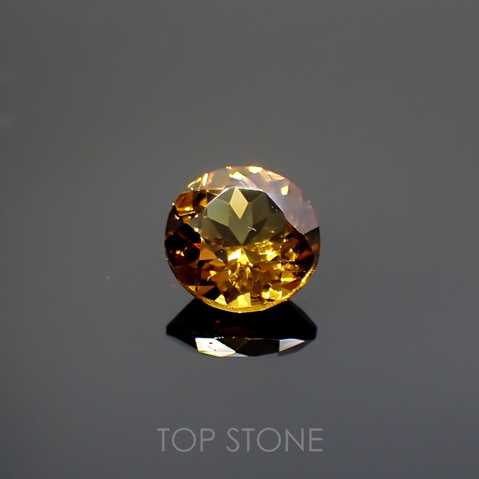グロッシュラーアンドラダイトガーネット(宝石名グロッシュラー/アンドラダイト・ガーネット)ナミビア産 1.43ct 識別済[220114309]6.8x6.8mm前後
