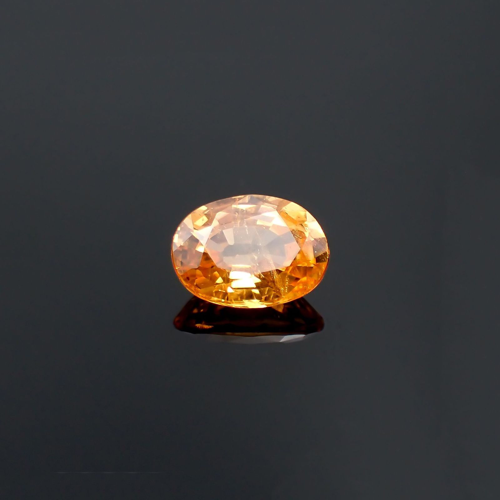 スペサルティンガーネット マンダリンオレンジカラー(宝石名ガーネット)ナイジェリア産 識別済 1.05ct / 6.8x5mm前後 [260623389]