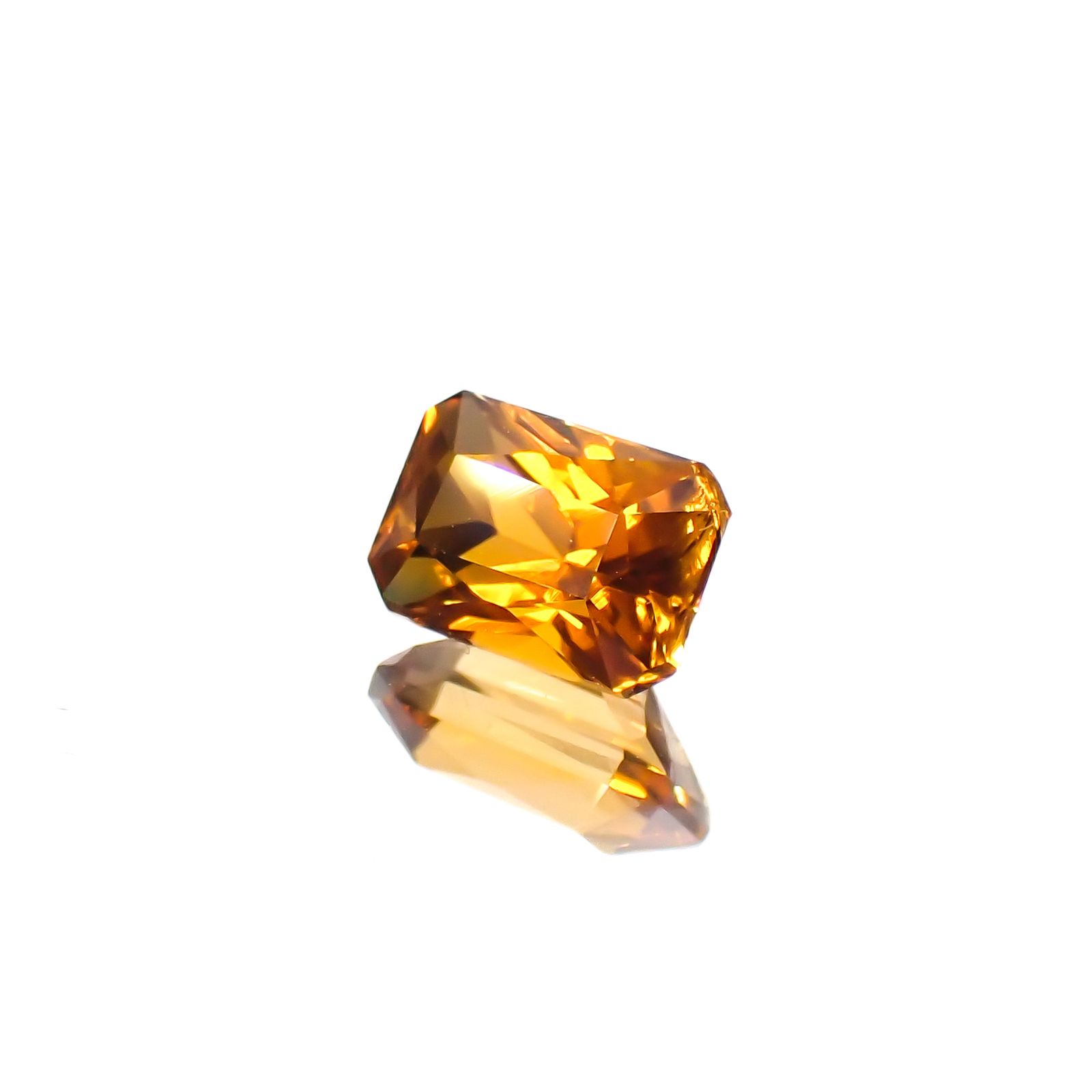 ゴールデントルマリン モザンビーク/コンゴ産 1.03ct[231225196]6.9x4.8mm前後