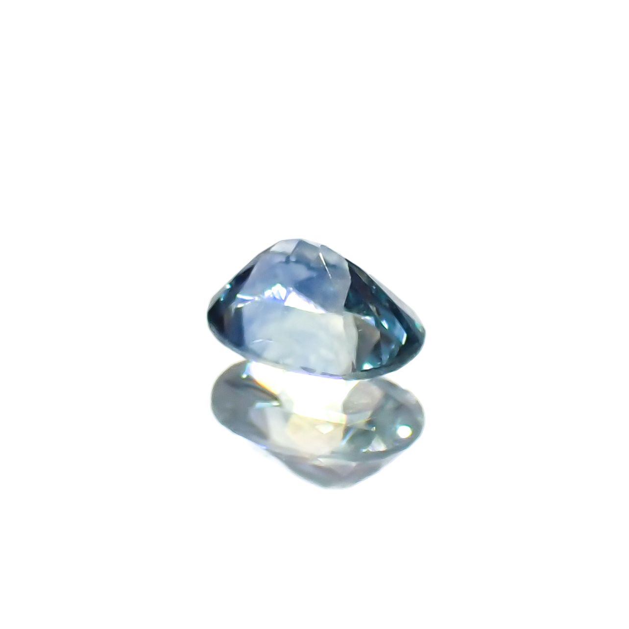 モンタナサファイア(宝石名サファイア)アメリカ・モンタナ州産 0.17ct 識別済[230321277]3.9x2.8mm前後