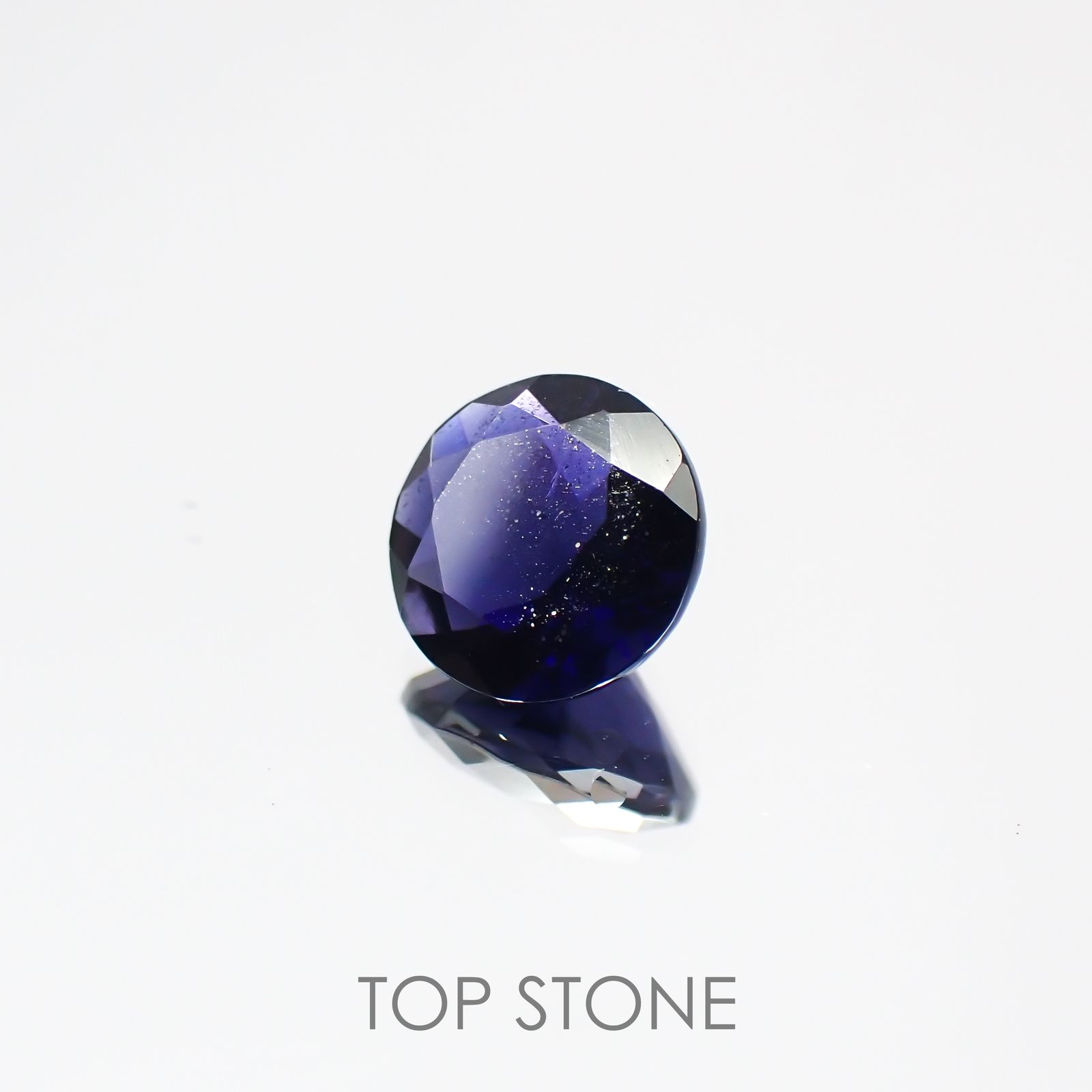 アイオライトサンストーン インド・ブラジル産 ルース 0.73ct[210611092]6.2×6.2mm前後
