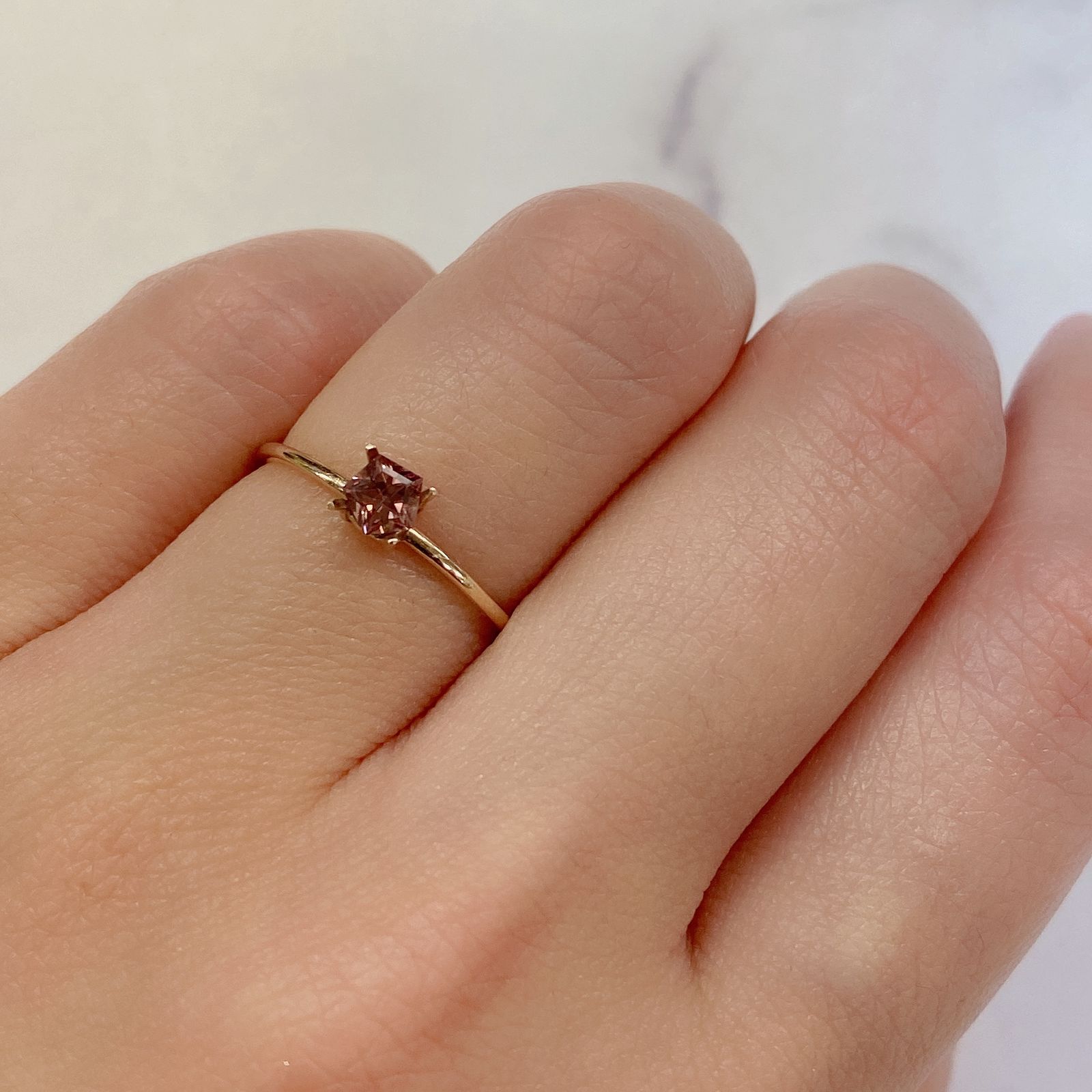 ◇ペンタゴンカット◇マラヤガーネットSA(宝石名ガーネット) タンザニア産 0.29ct 識別済[210210090]4×4.2mm前後