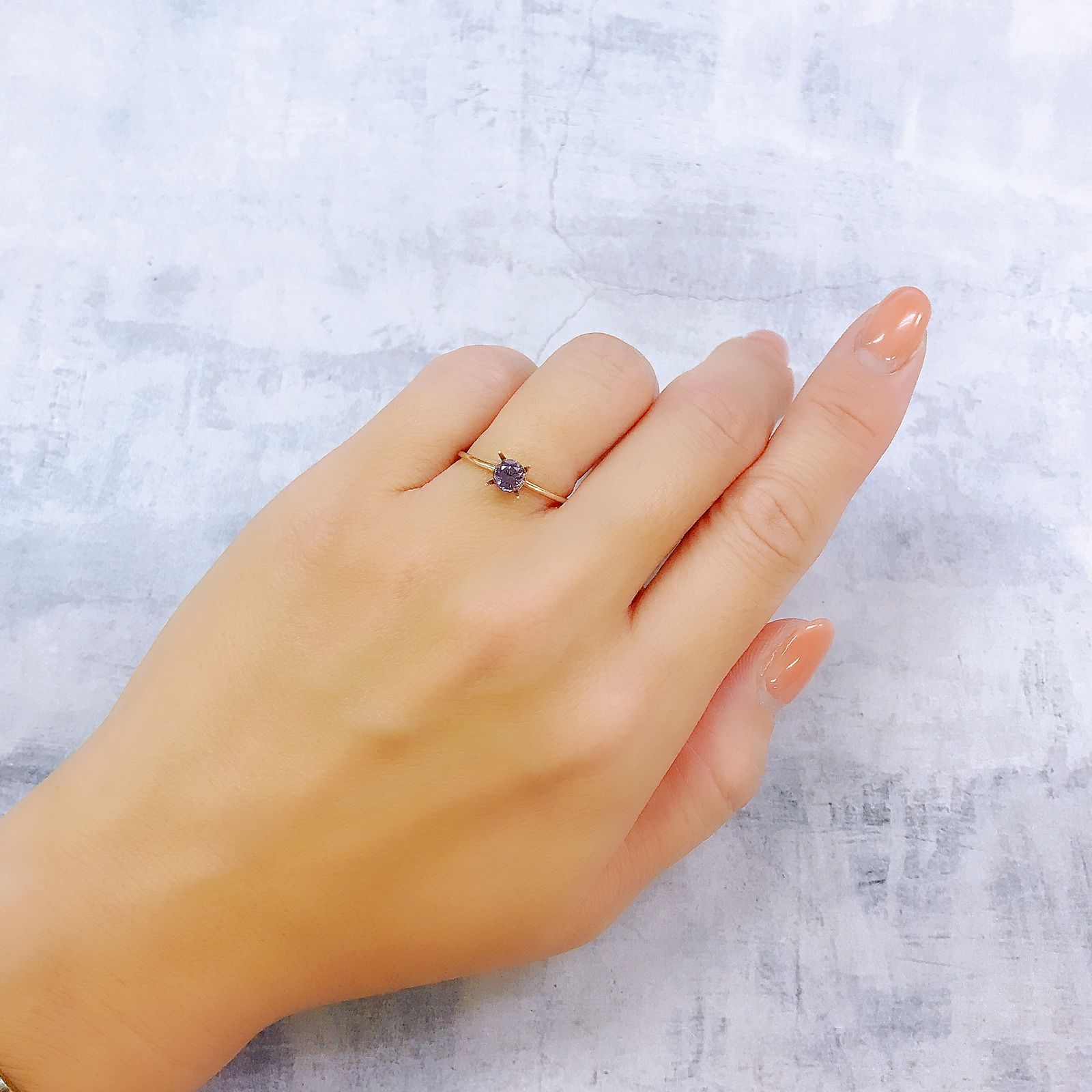ラベンダーピンクスピネル(宝石名スピネル)ビルマ/マダガスカル産 0.46ct 識別済[220917594]4.7x4.6mm前後