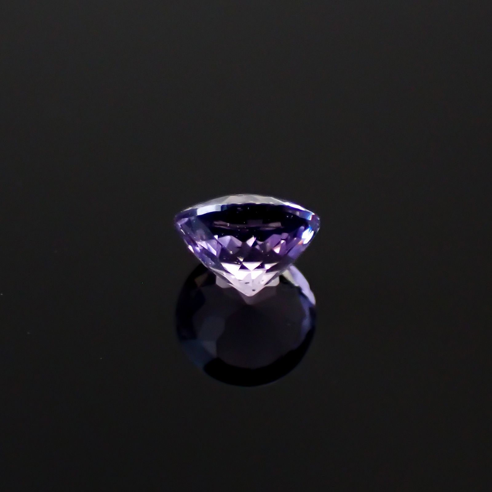 マリアライト(宝石名スキャポライト)スリランカ産 0.32ct 識別済[250330049]4.6x4.5mm前後