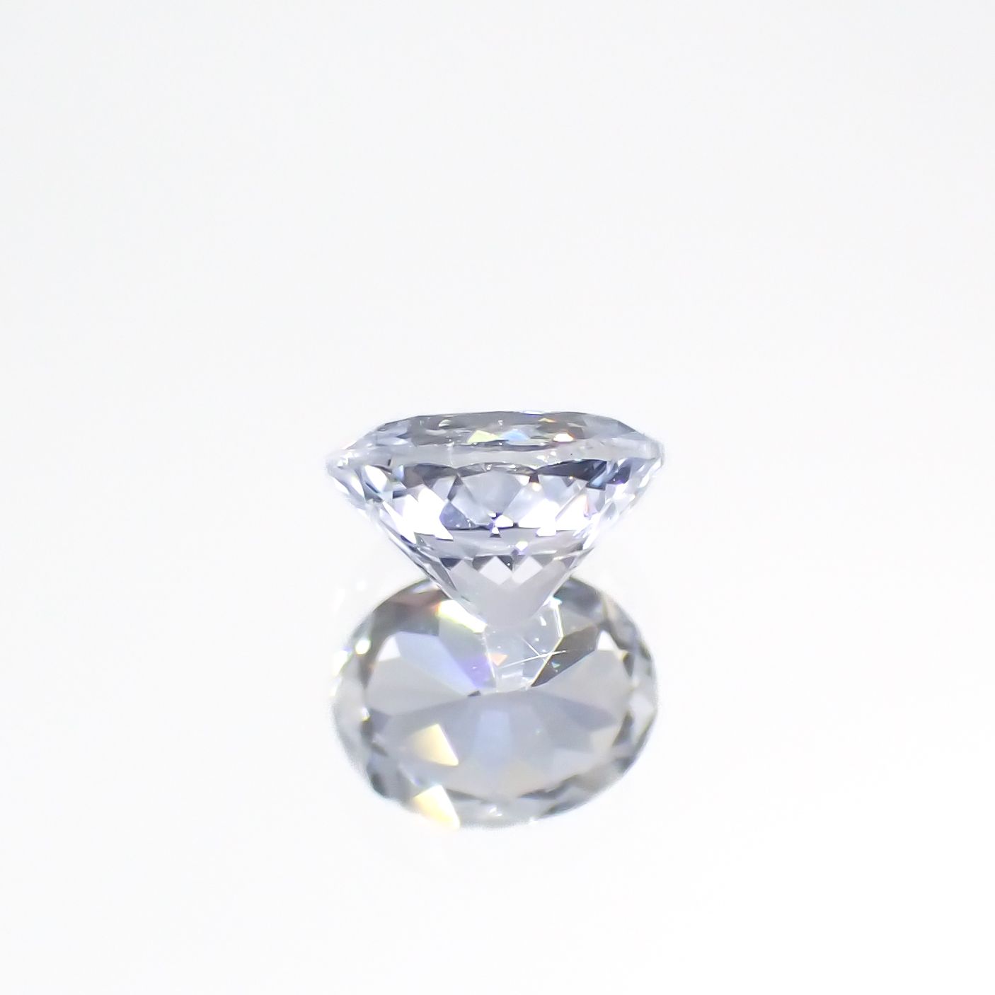 アイスブルーサファイア(宝石名サファイア)スリランカ/マダガスカル産 0.31ct 識別済[230421395]4.3x3.4mm前後