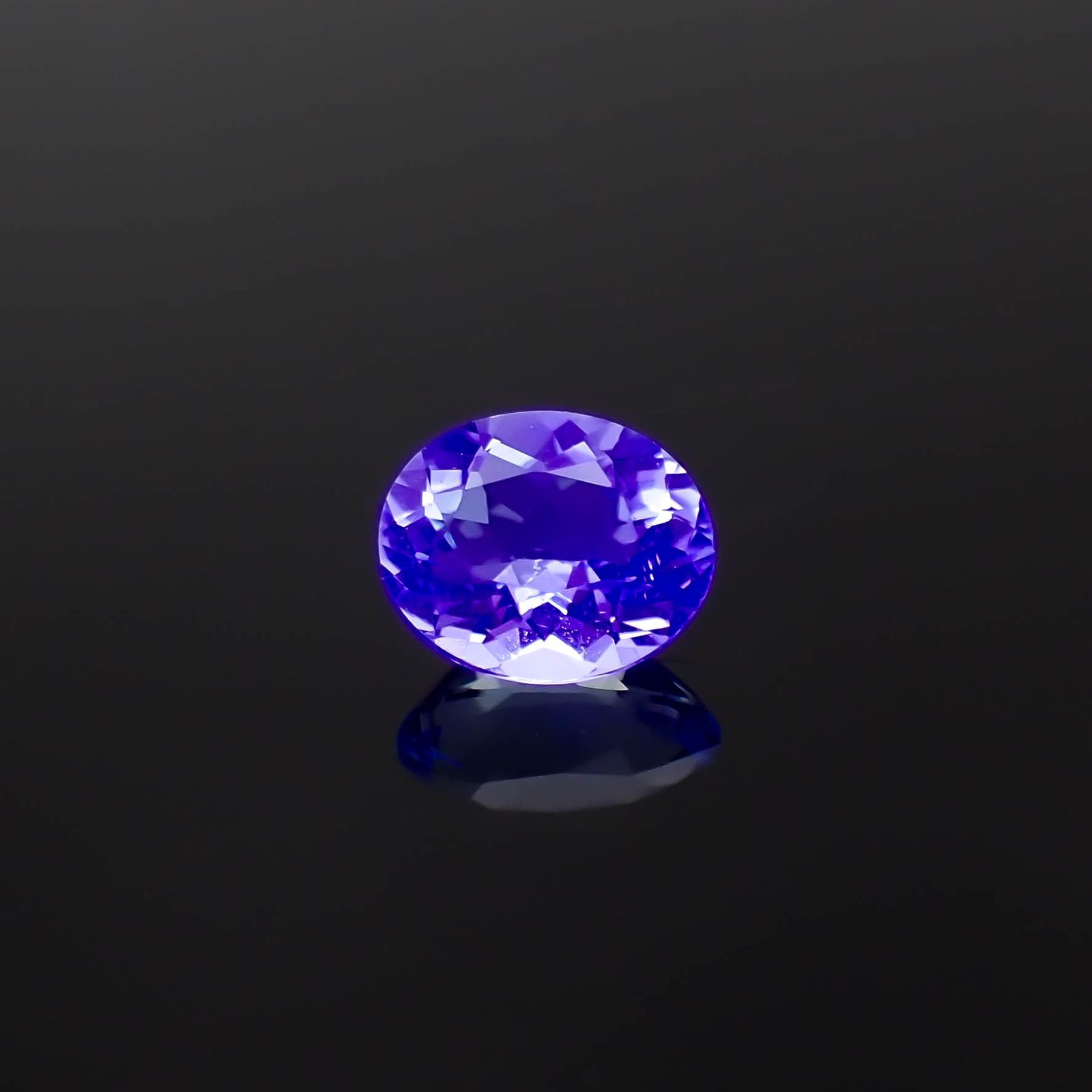 フローライト フルオレッセンス ジンバブエ産 1.19ct [250630515]7.2x5.9mm前後